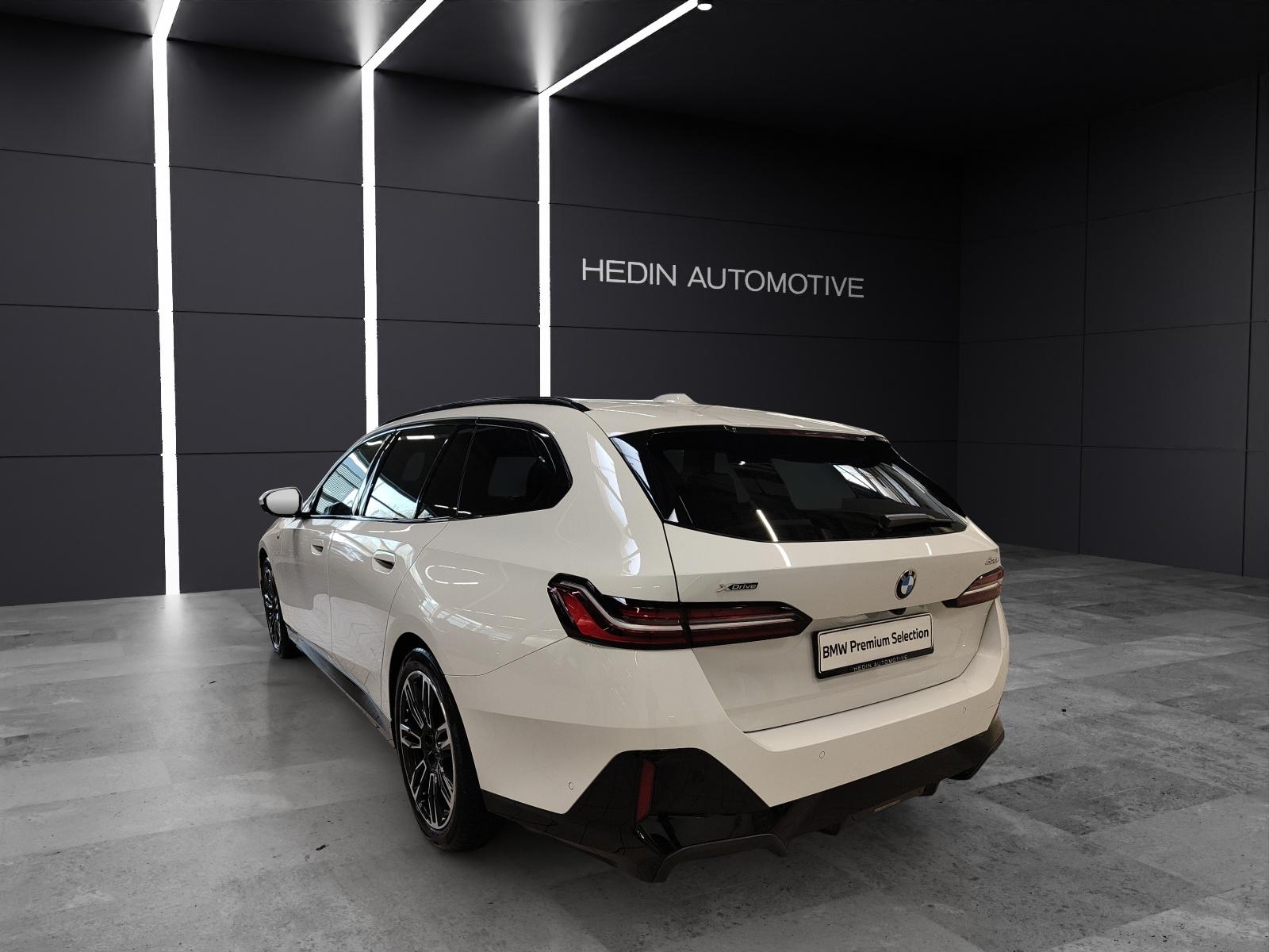 BMW 520d xDrive Touring-image-2