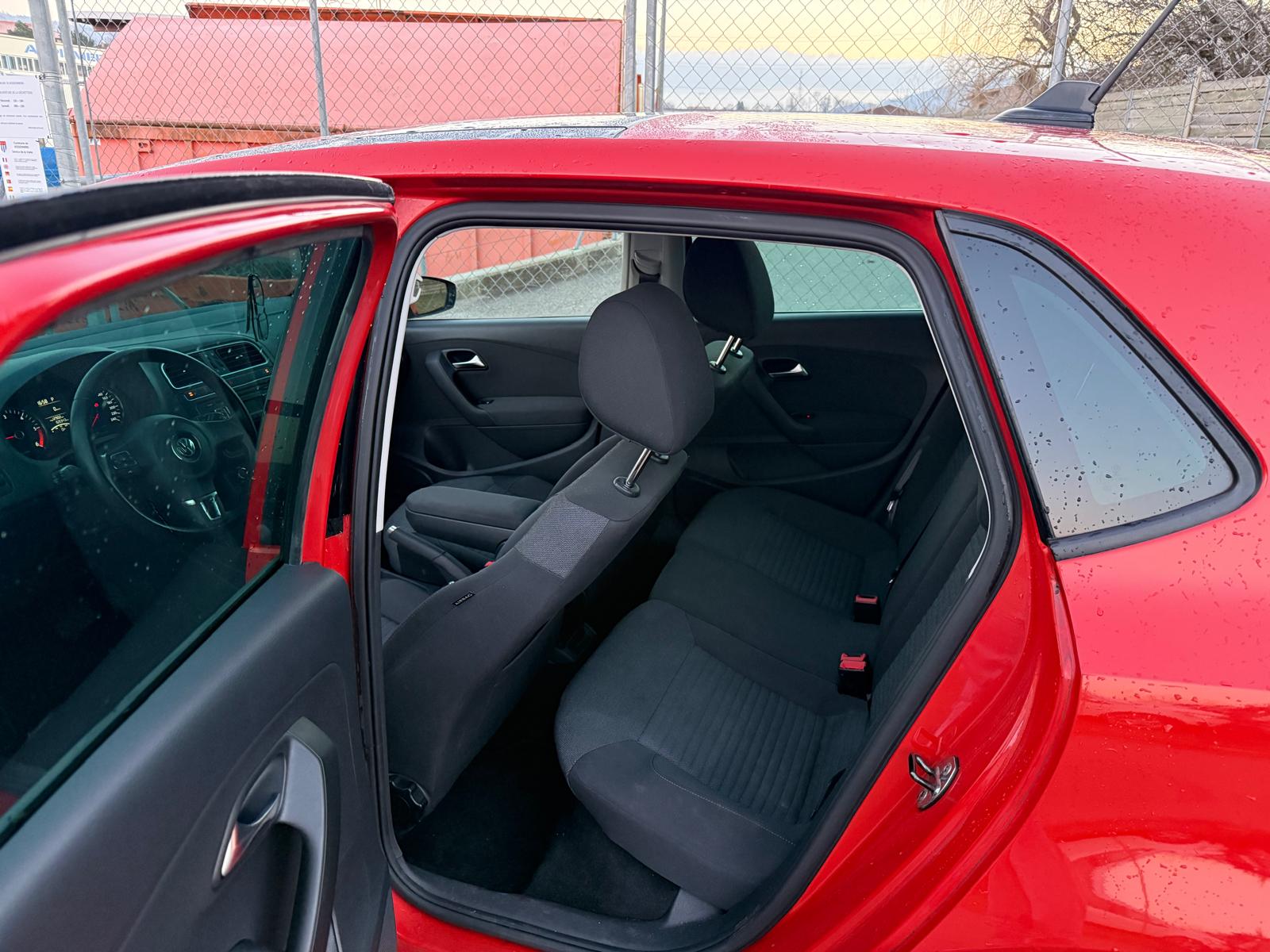 VW Polo 1.6 TDI Comfortline DSG-image-7