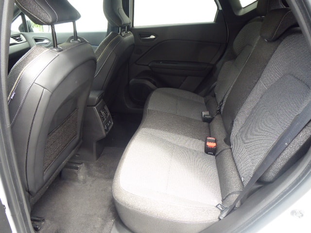 RENAULT Captur 1.3 TCe Techno-image-5