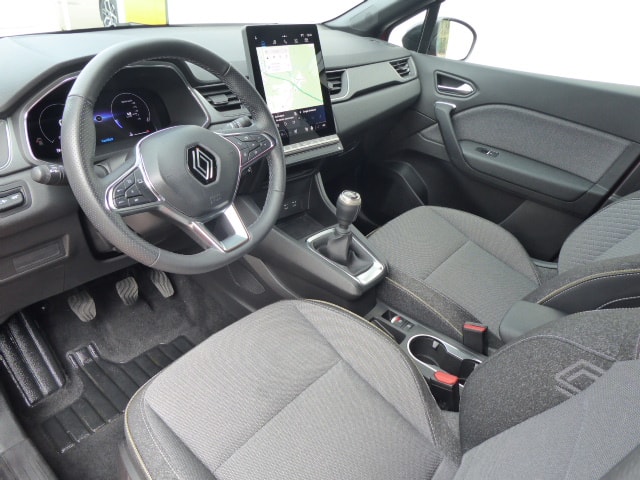 RENAULT Captur 1.3 TCe Techno-image-4