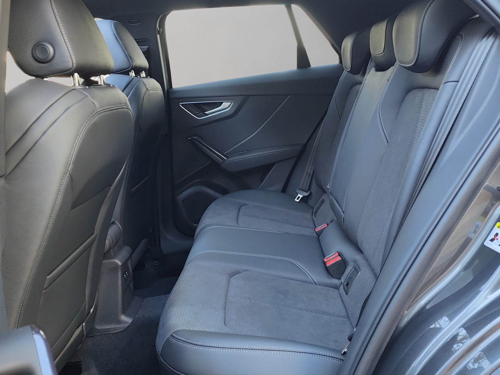 AUDI SQ2 TFSI quattro S-tronic-image-14