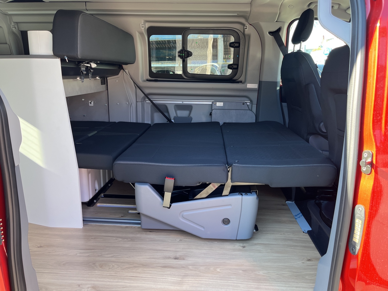 FORD Ford Nugget Titanium L1 2.0 EcoBlue 150 PS WESTFALIA-image-15