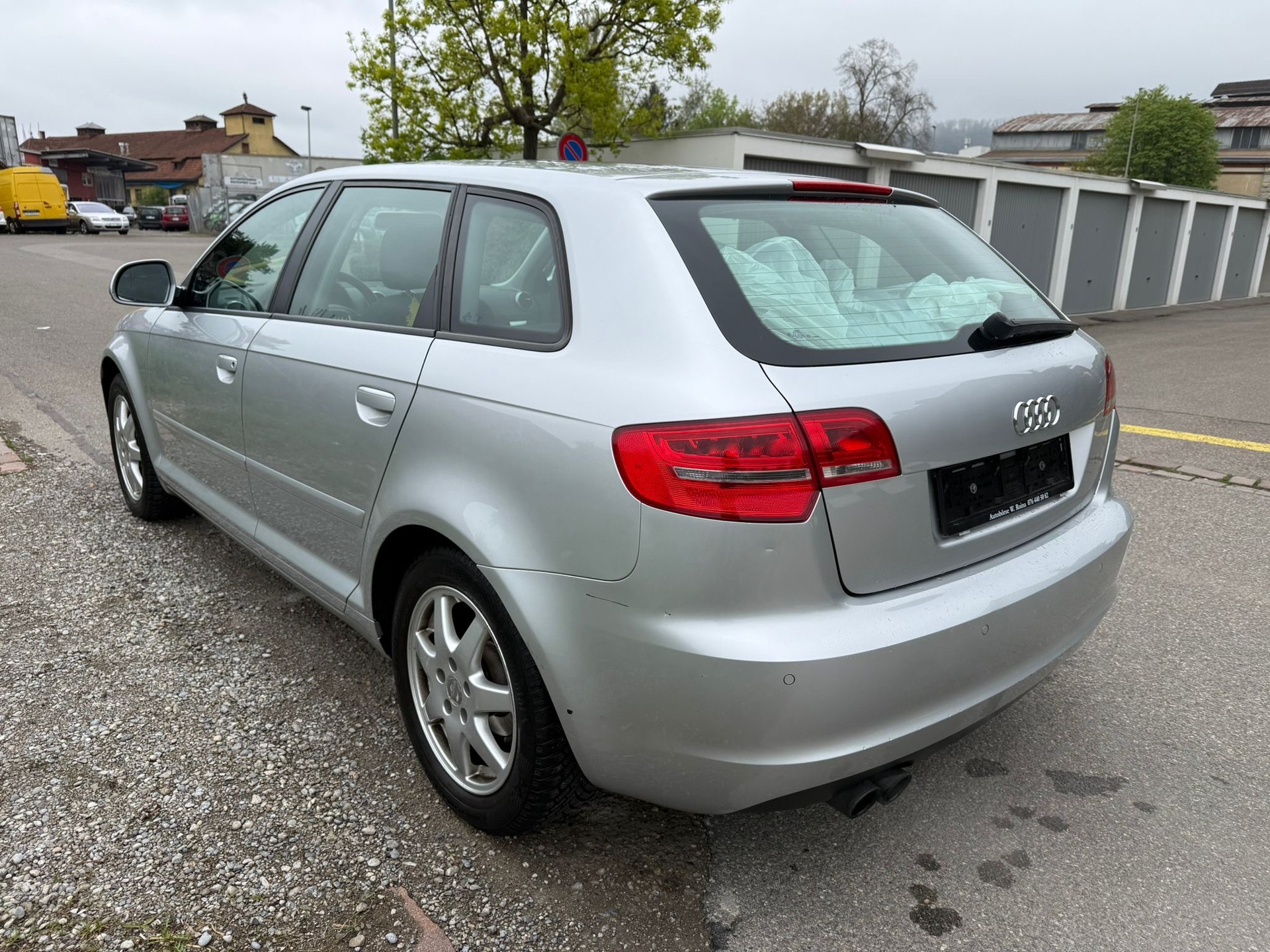 AUDI A3 Sportback 1.8 TFSI Attraction S-tronic-image-3