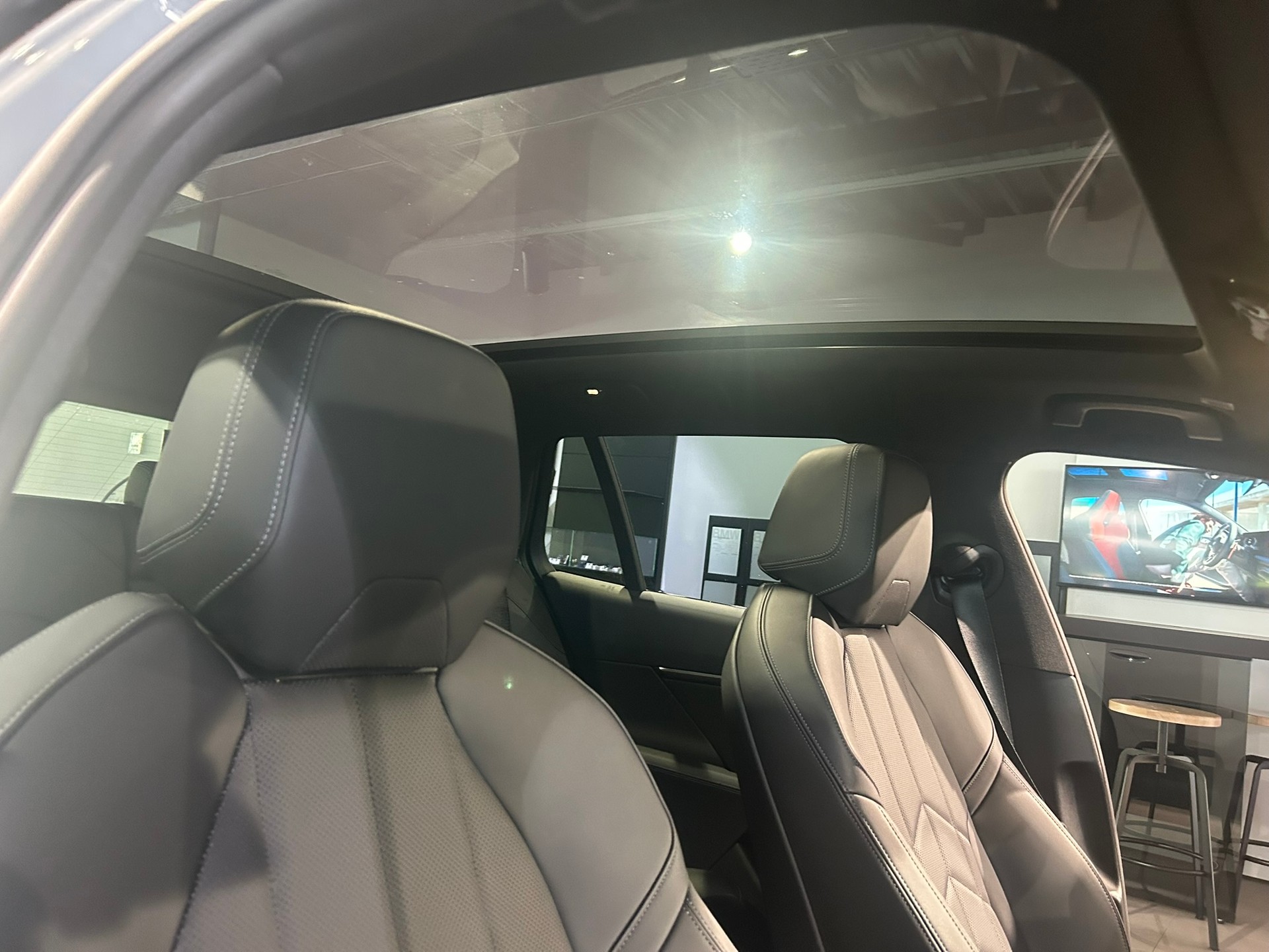 BMW 520d xDrive 48V Touring M Sport Steptronic-image-29