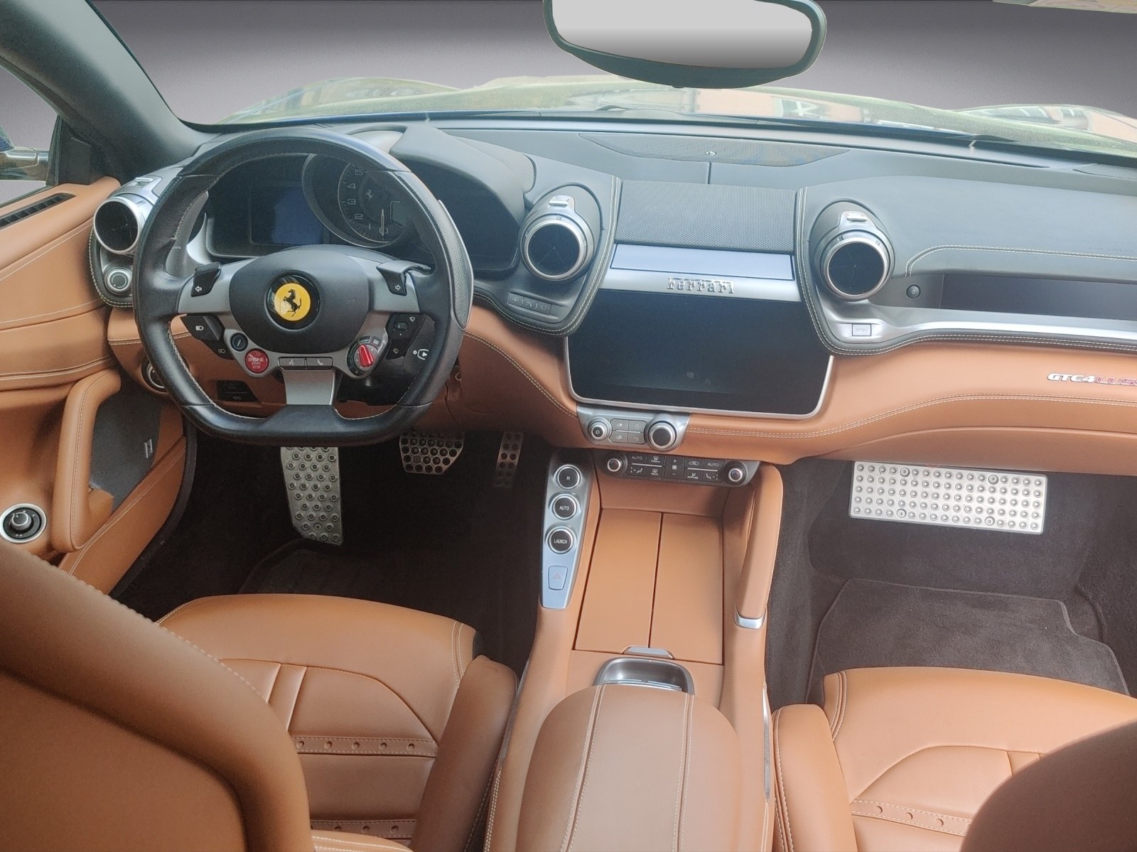 FERRARI GTC4 Lusso T 3.9 Turbo-image-9