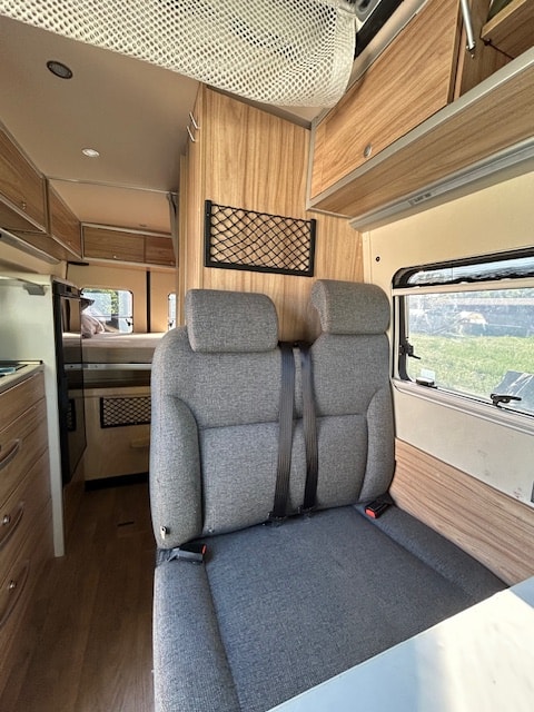 HYMER Grand Canyon S-image-8