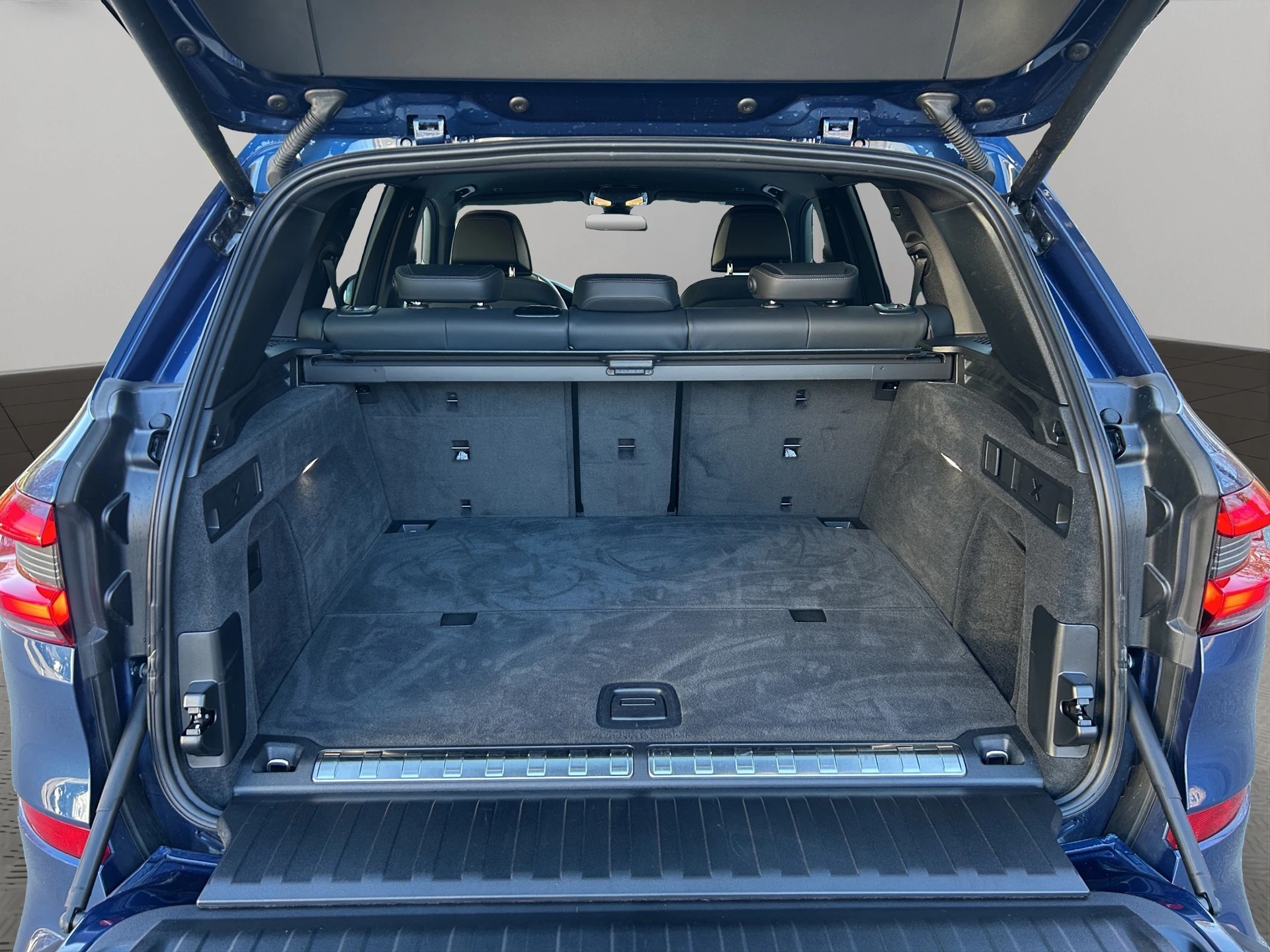 BMW X5 xDrive45e M Sport Steptronic-image-19