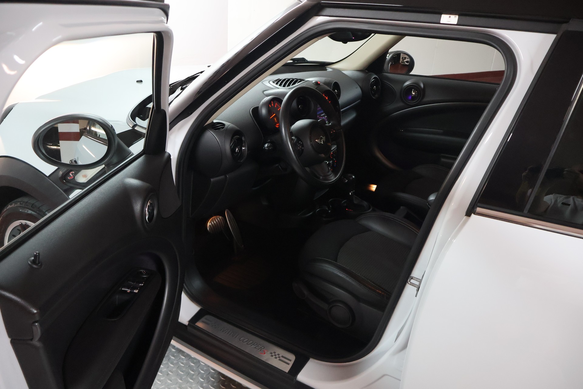 MINI Countryman Cooper SD ALL4 Steptronic-image-6