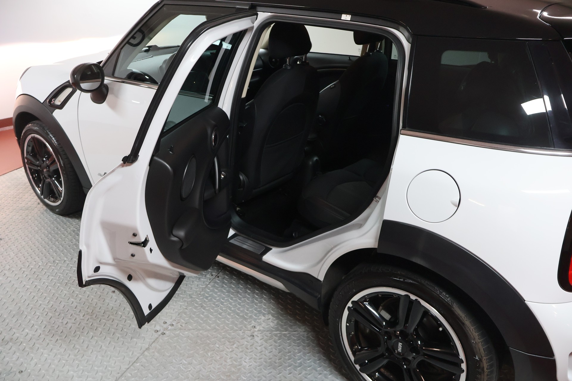 MINI Countryman Cooper SD ALL4 Steptronic-image-13