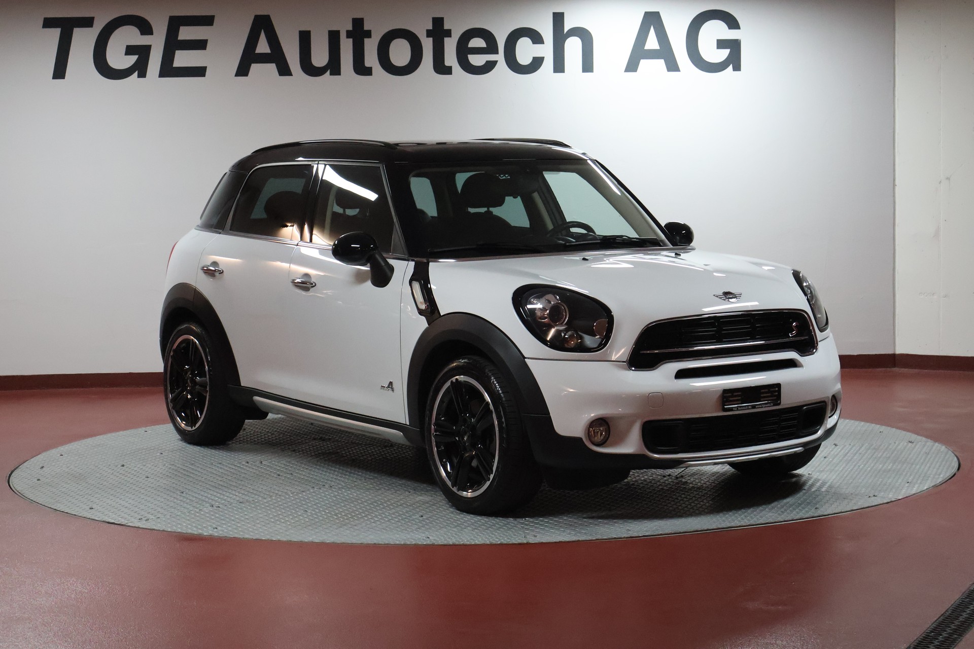 MINI Countryman Cooper SD ALL4 Steptronic-image-2