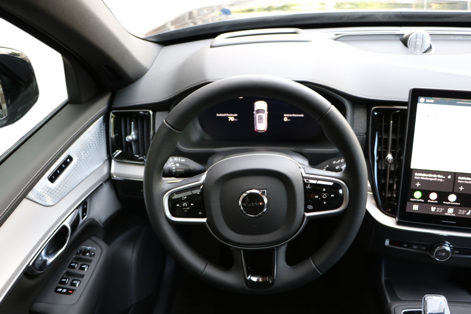 VOLVO XC90 T8 AWD PluginHybrid Dark Edition Geartronic-image-13