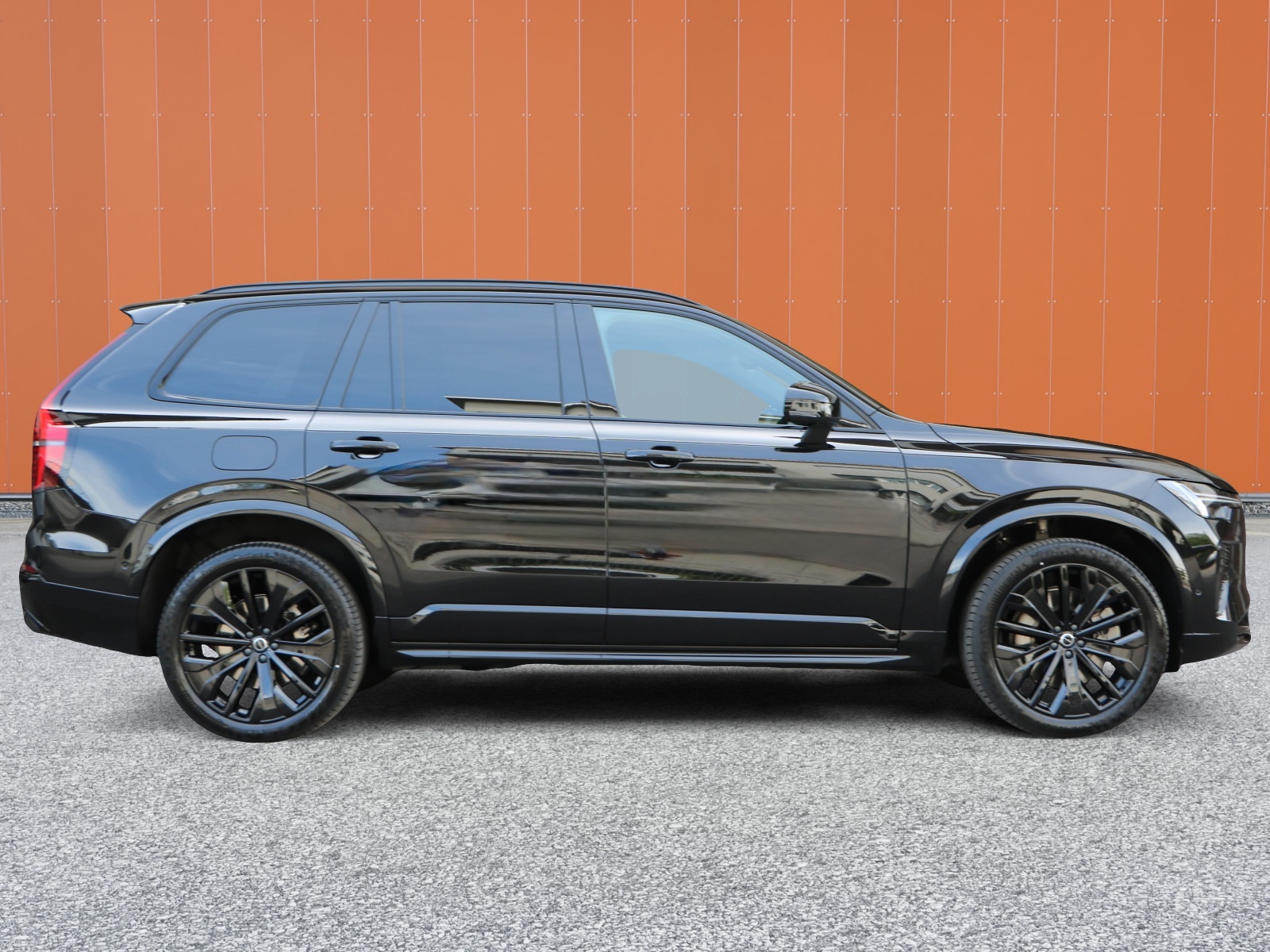 VOLVO XC90 T8 AWD PluginHybrid Dark Edition Geartronic-showroom-element-3