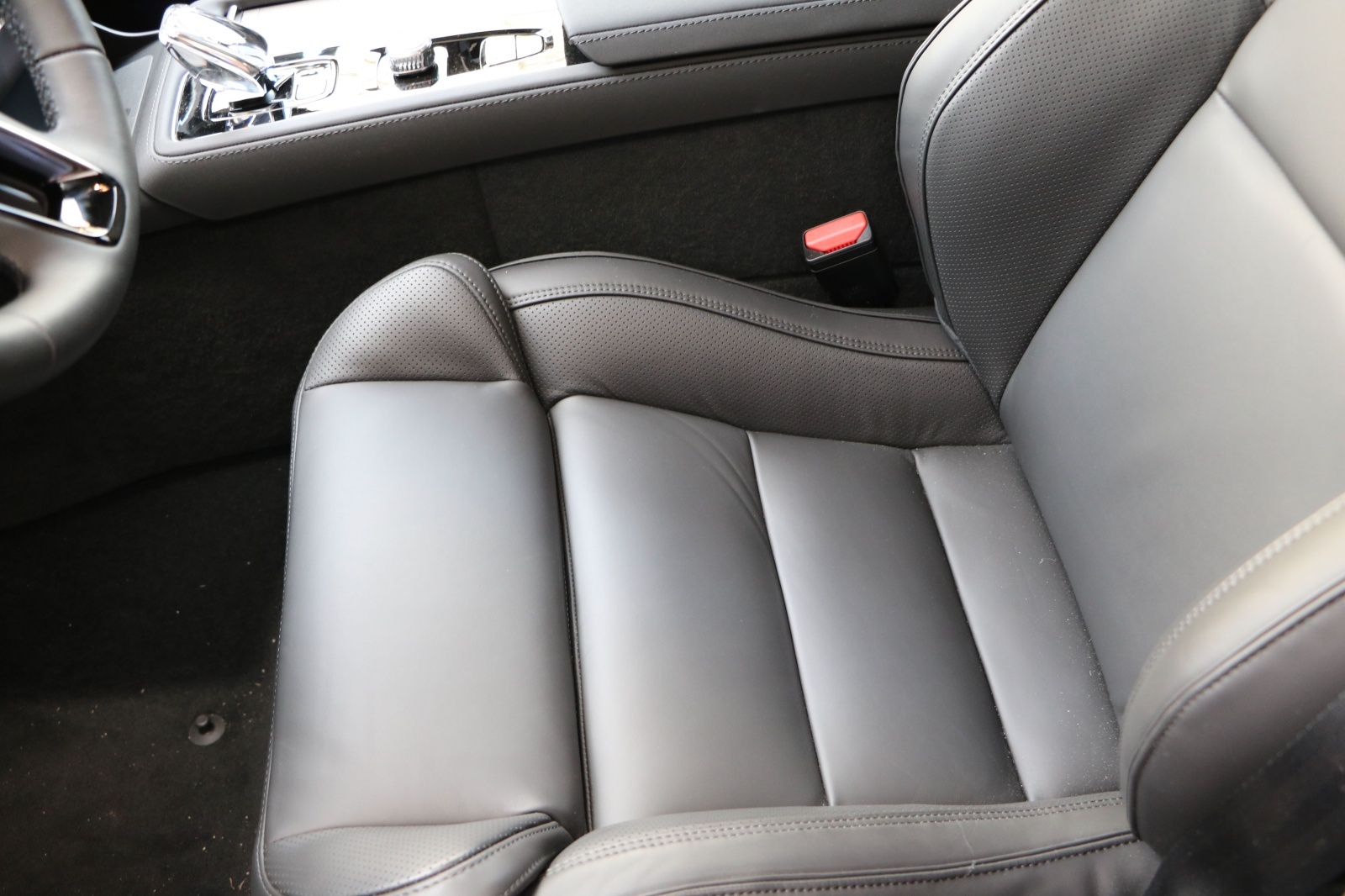 VOLVO XC90 T8 AWD PluginHybrid Dark Edition Geartronic-image-8
