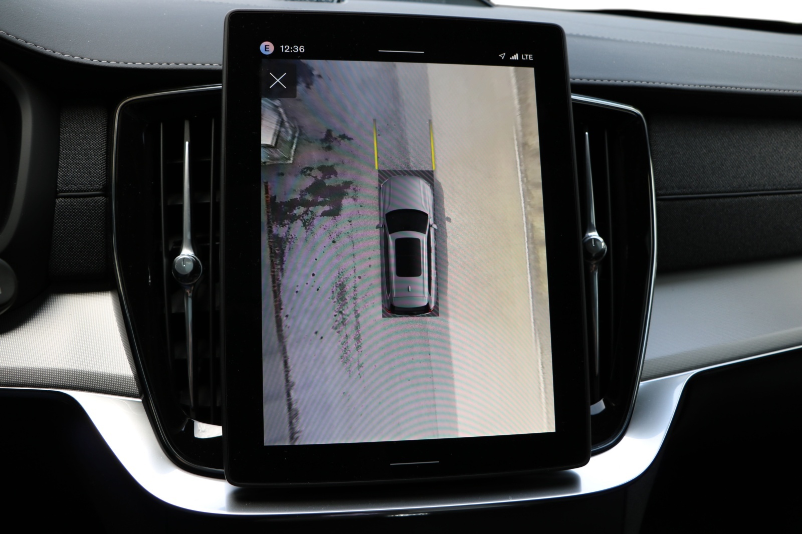 VOLVO XC90 T8 AWD PluginHybrid Dark Edition Geartronic-image-17