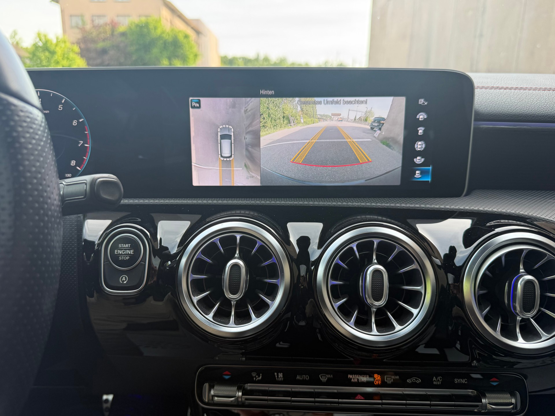 MERCEDES-BENZ CLA Shooting Brake 200 AMG Line 7G-DCT-image-7