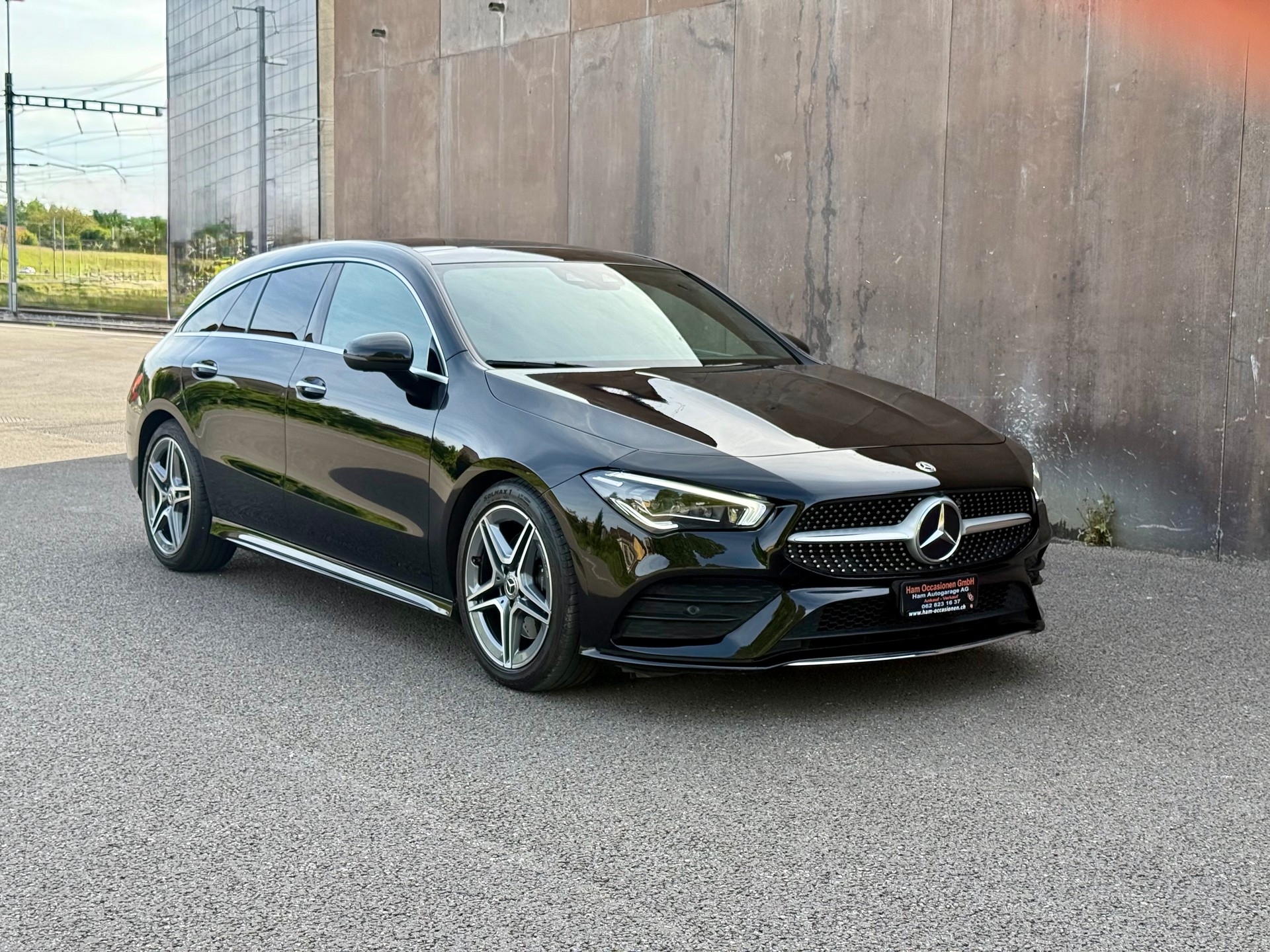 MERCEDES-BENZ CLA Shooting Brake 200 AMG Line 7G-DCT-image-4