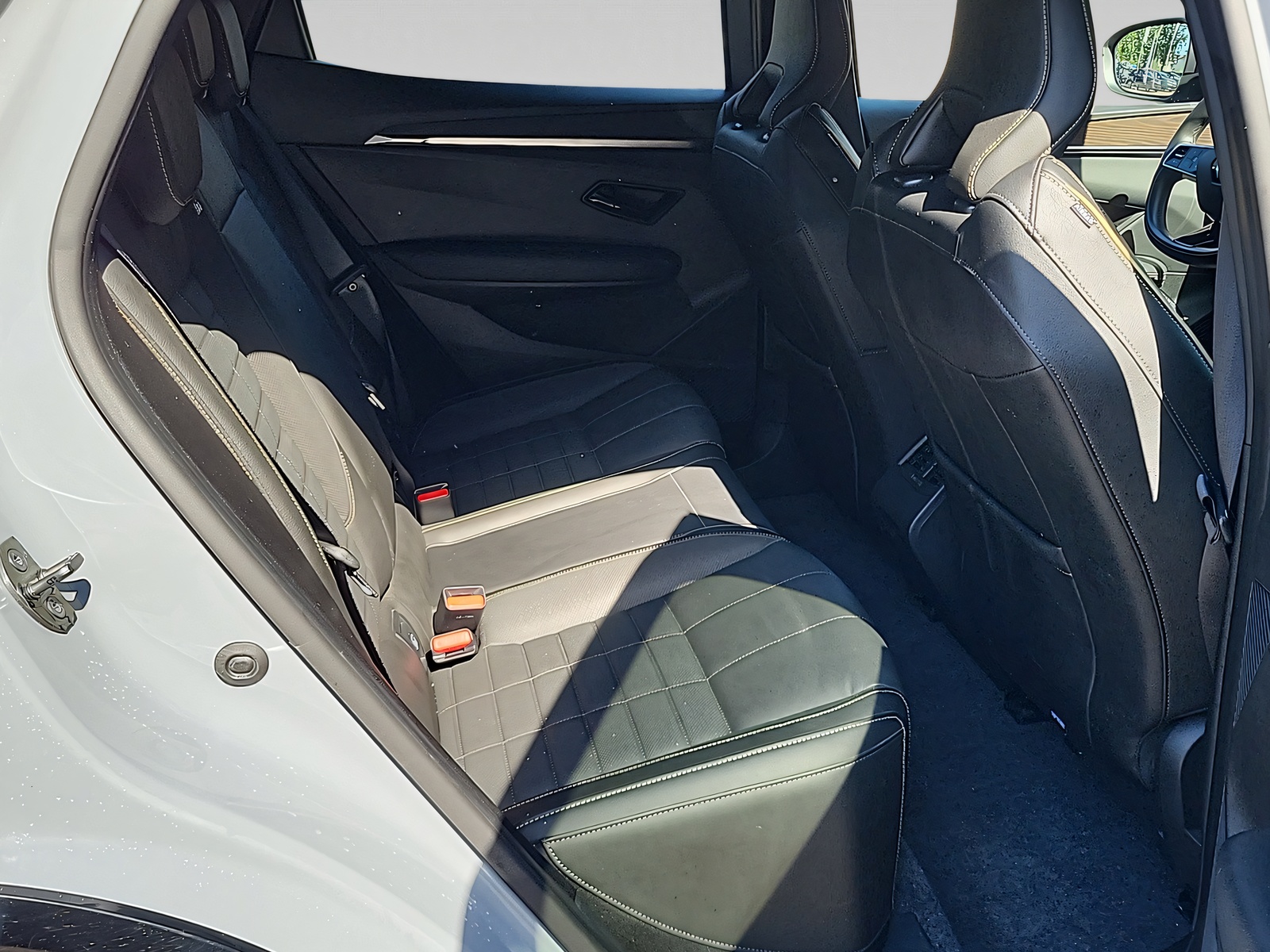 RENAULT Megane-image-7