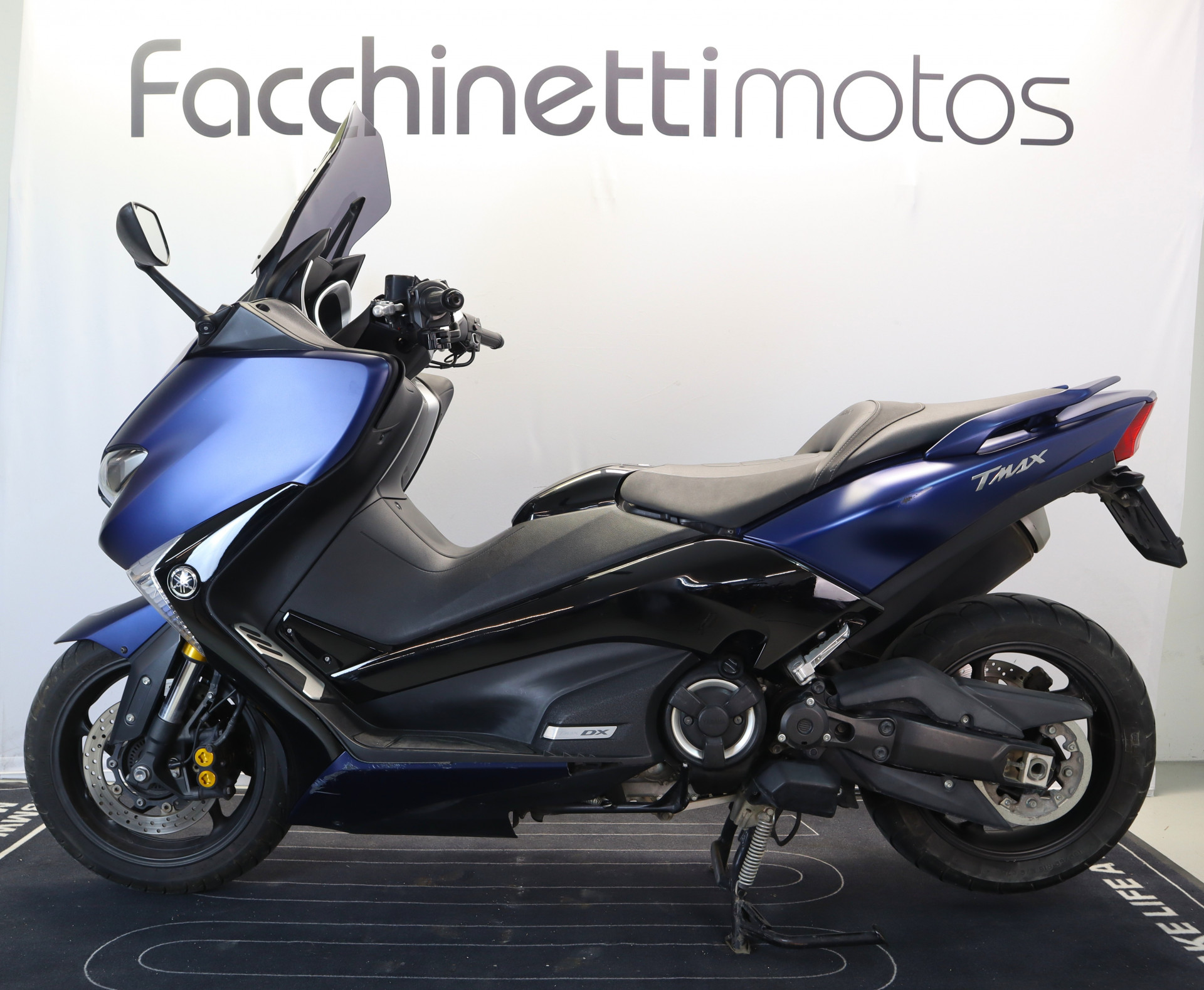 YAMAHA TMax 530 DX-showroom-element-3