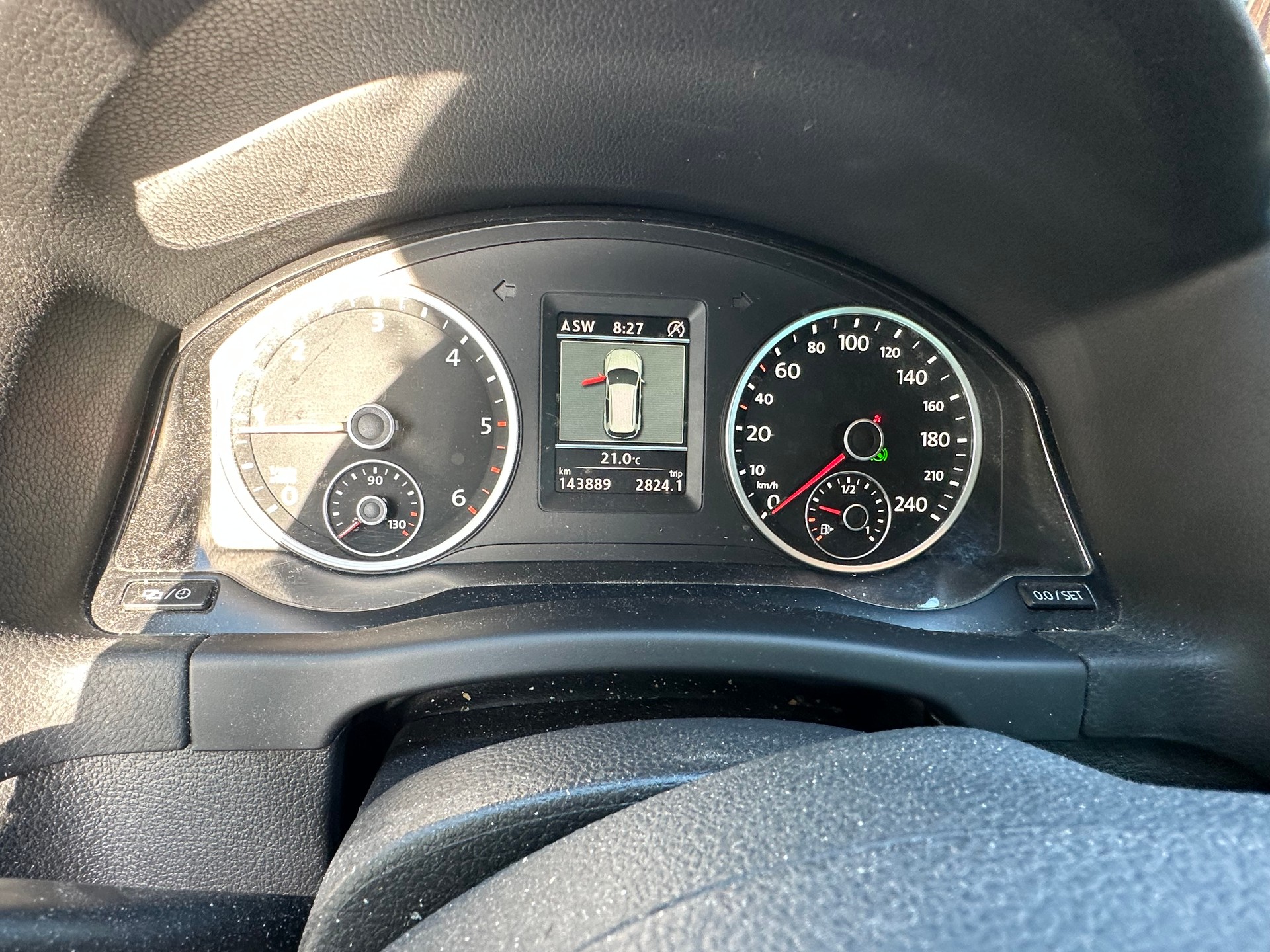 VW Tiguan 2.0 TDI BMT Salomon 4Motion DSG-image-2