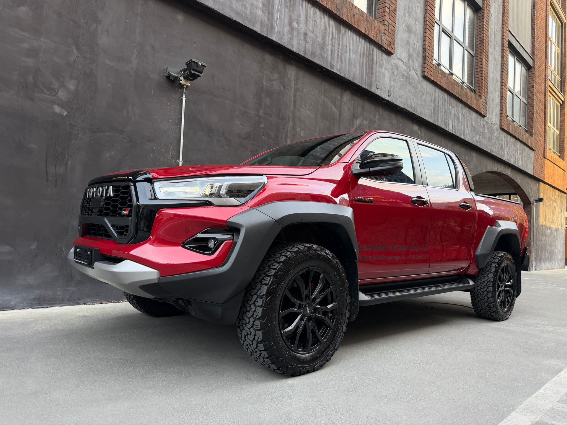 TOYOTA Hilux 2.8d GR Sport II Double Cab 4x4 A-image-2
