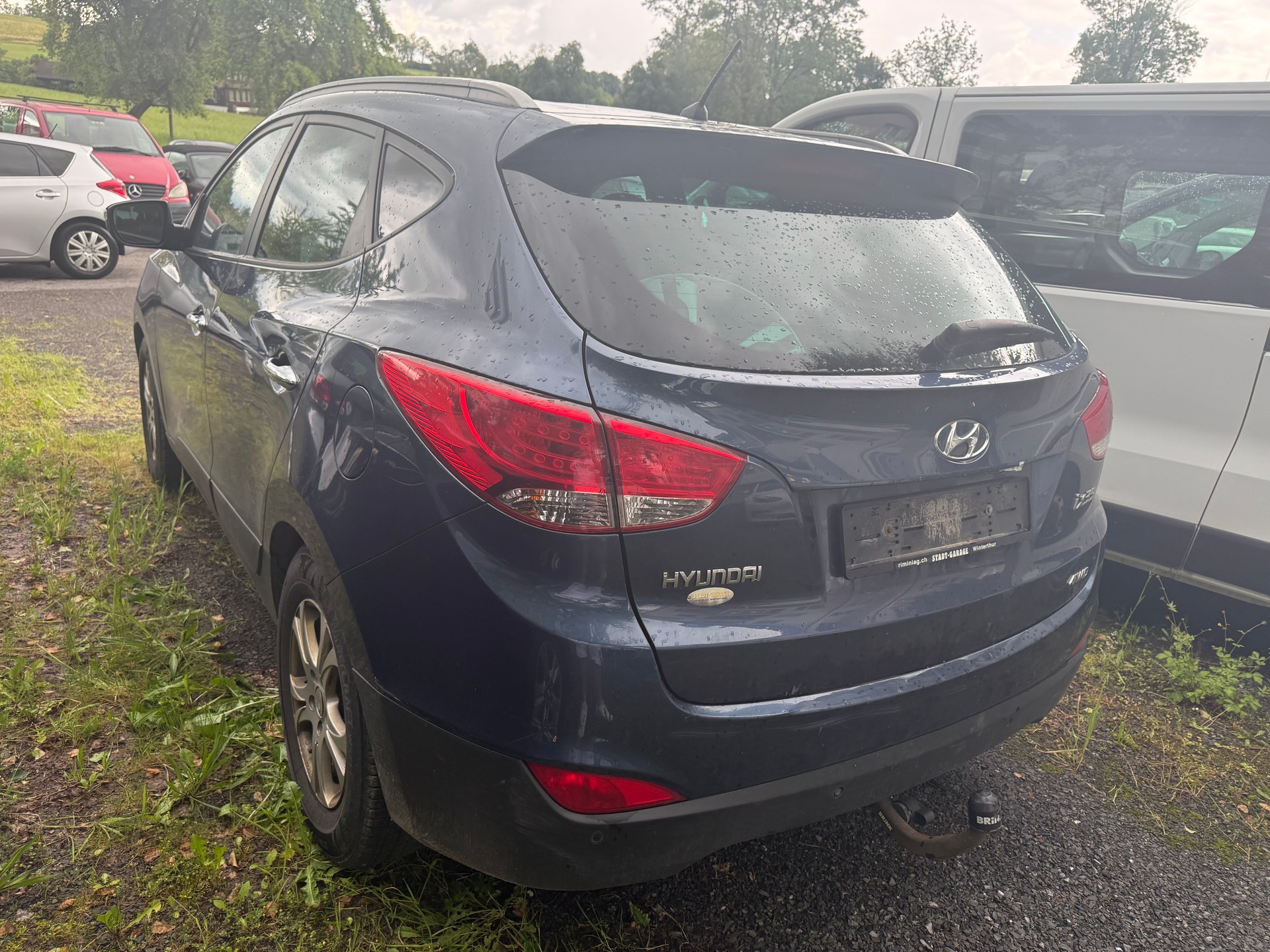 HYUNDAI iX 35 2.0 Premium 4WD-image-3