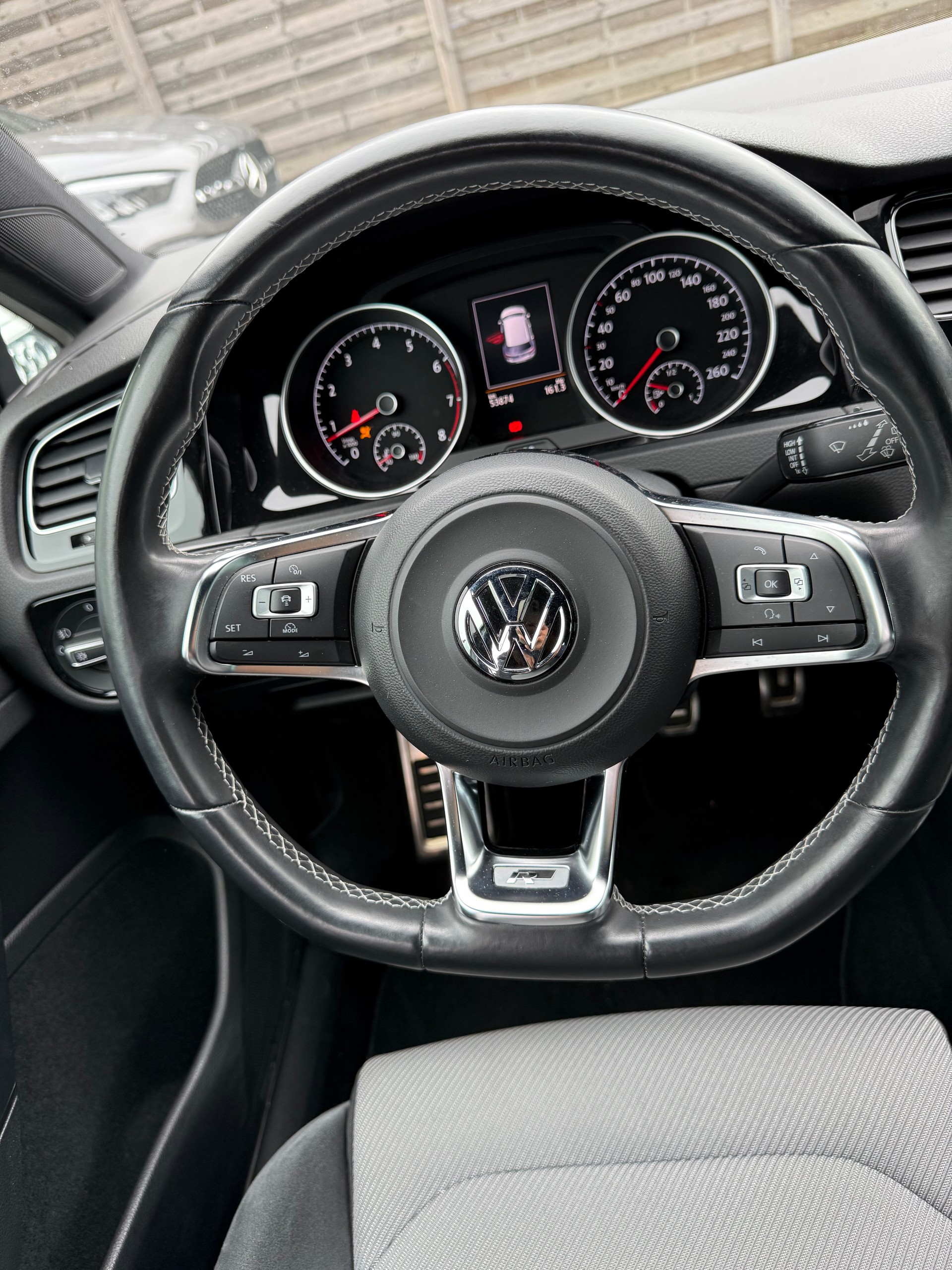 VW Golf 1.4 TSI Cup R-Line-image-13