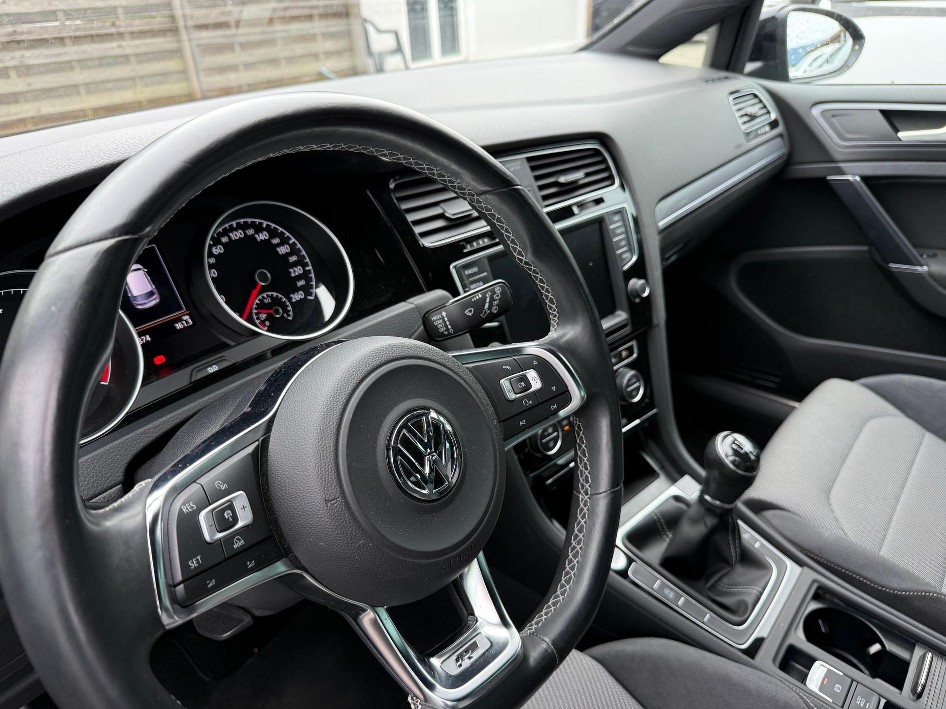 VW Golf 1.4 TSI Cup R-Line-image-8