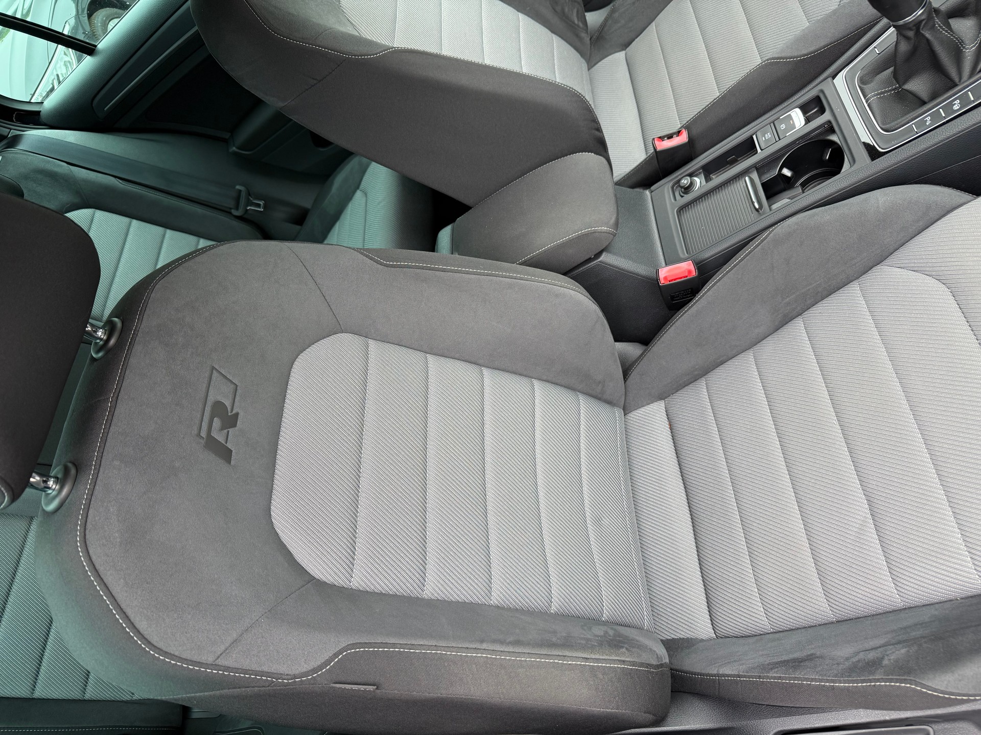 VW Golf 1.4 TSI Cup R-Line-image-6