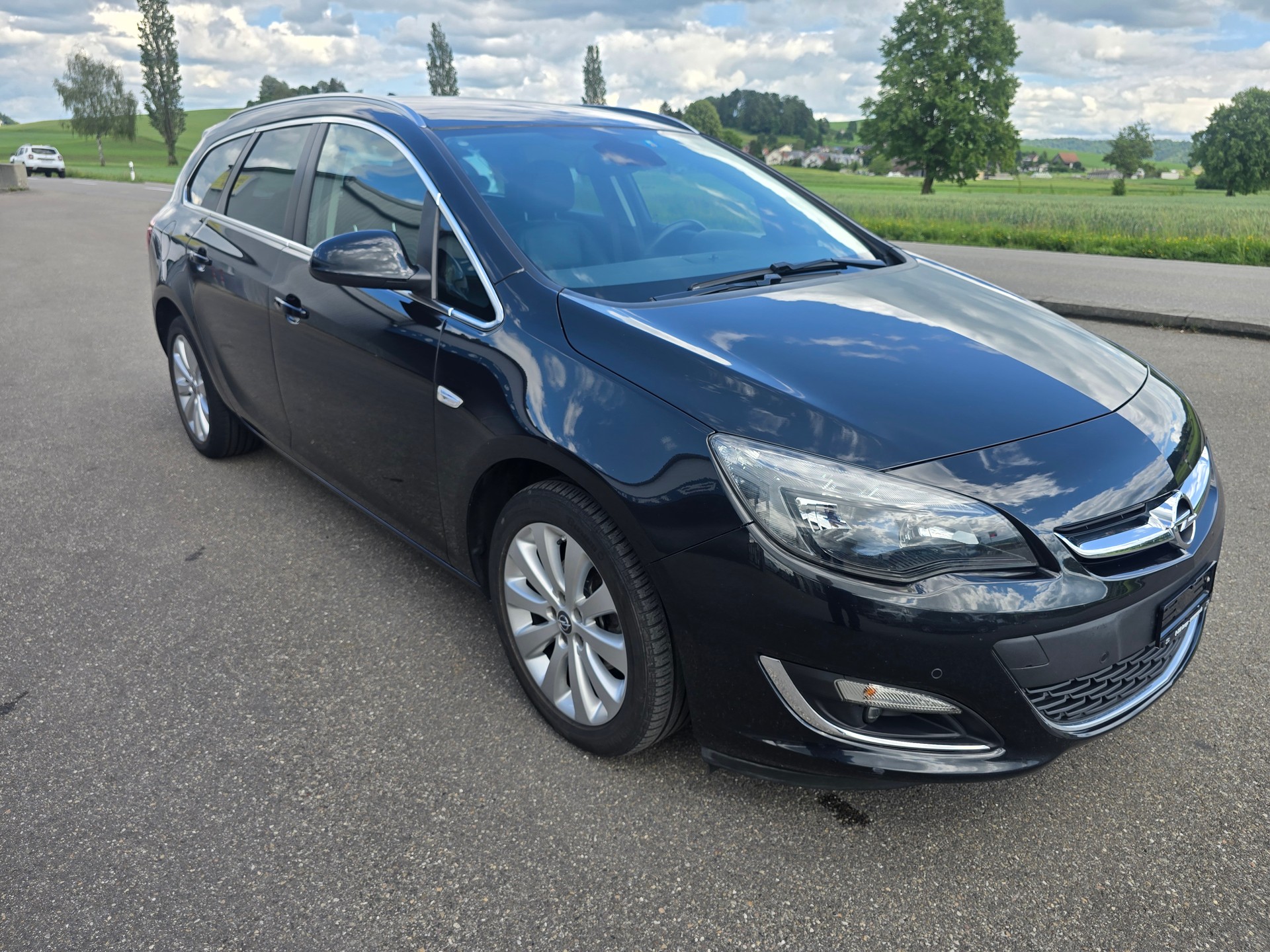 OPEL Astra SportsTourer 1.4i 16V Turbo Sport Automatic*Frsch ab MFK"Frisch ab Service**-image-5