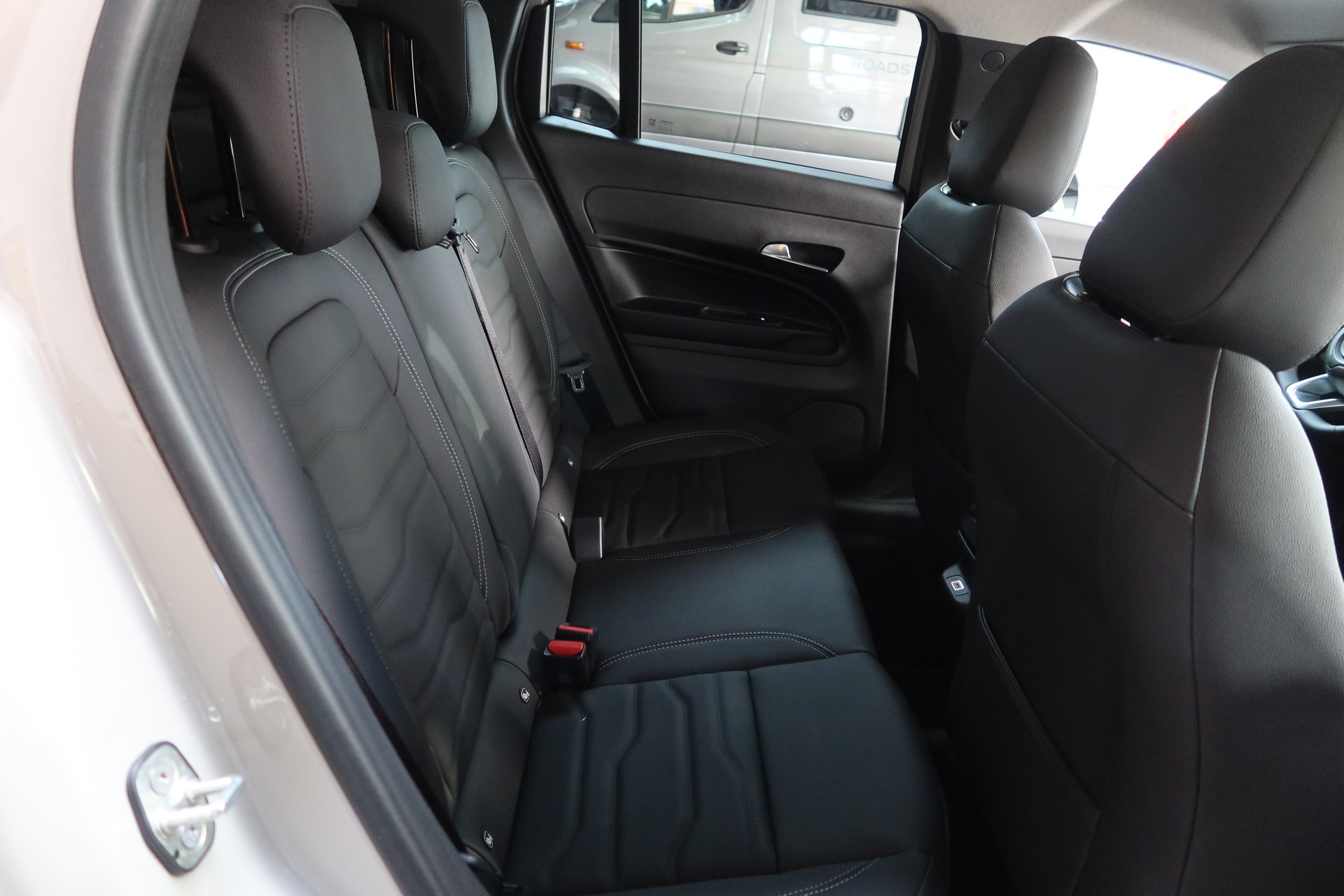 JEEP Avenger 54kWh Summit-image-9