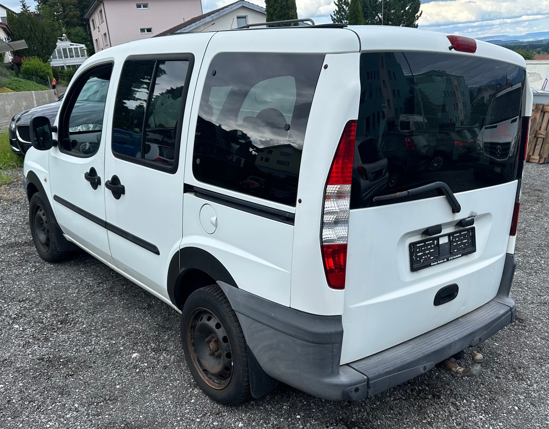FIAT Doblò 1.9 JTD Malibu-image-5