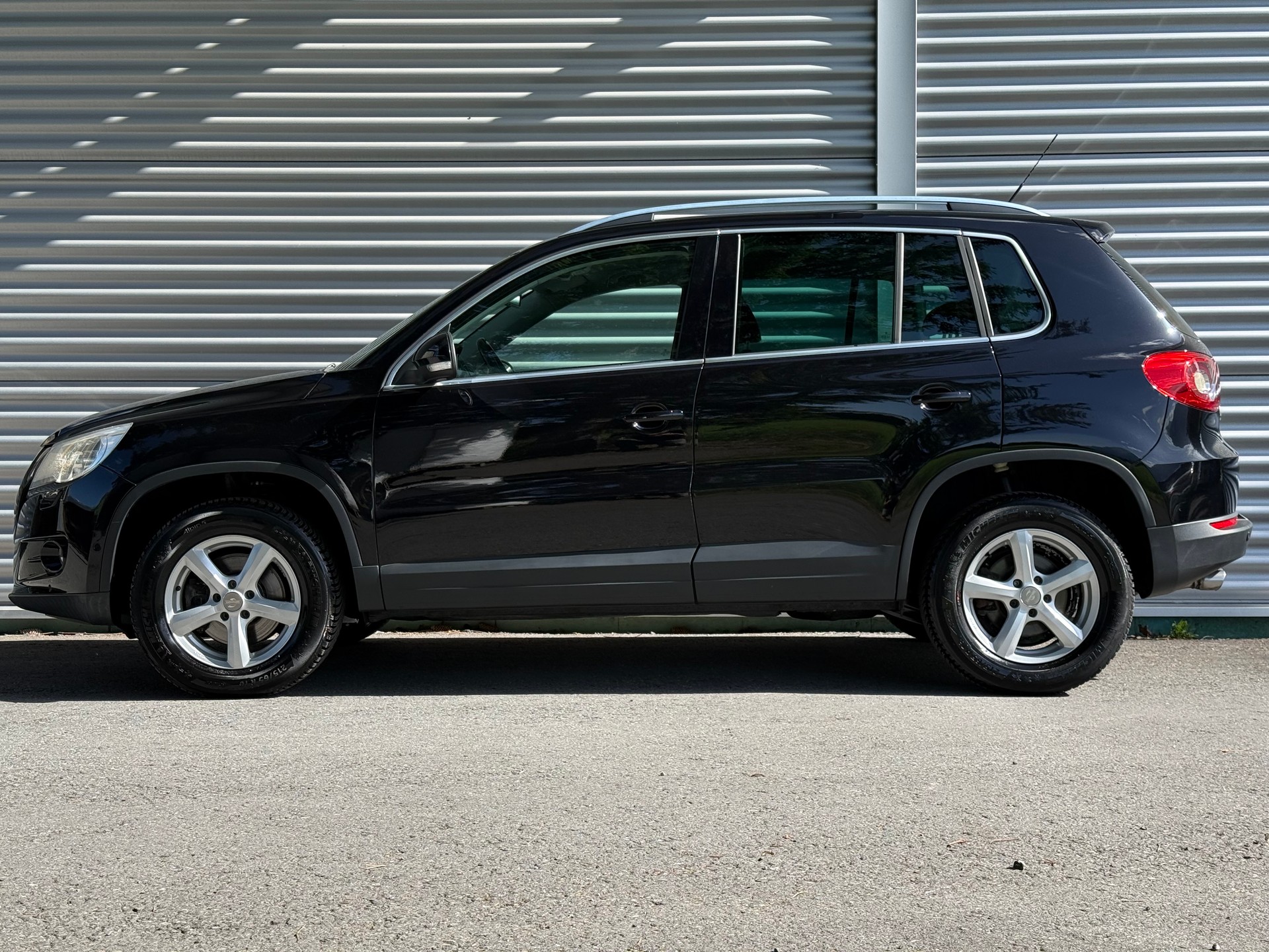 VW Tiguan 2.0 TSI Sport&Style-image-1