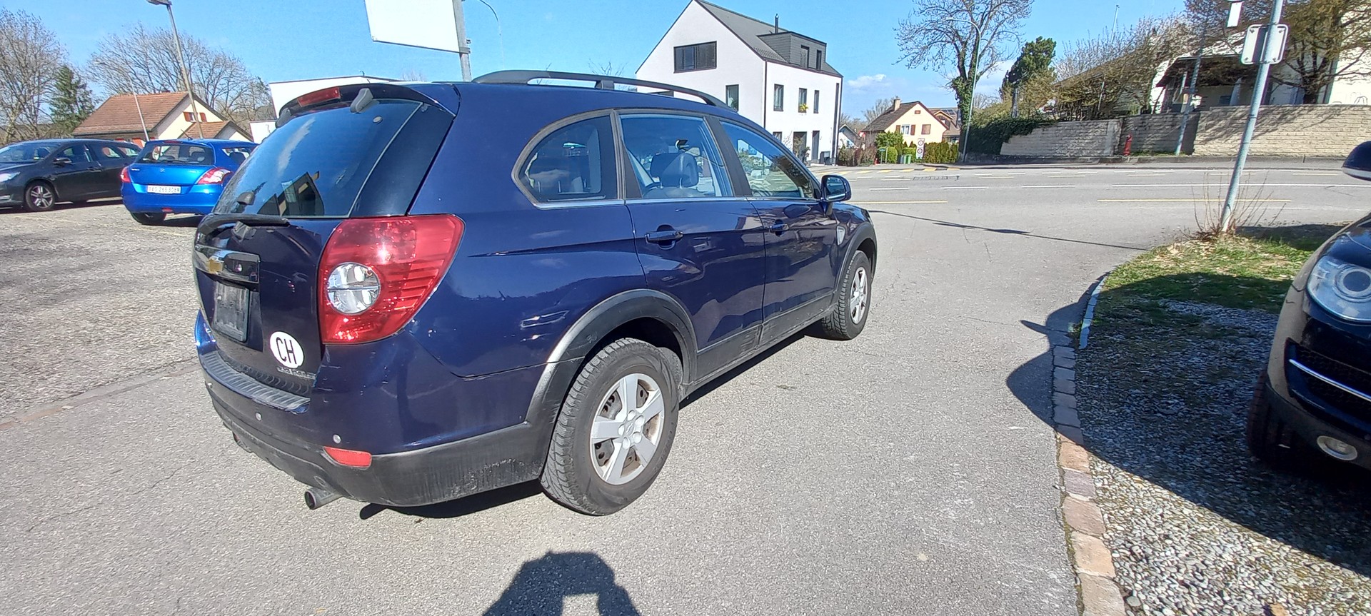 CHEVROLET Captiva 2.0 VCDi LS 4WD-image-2
