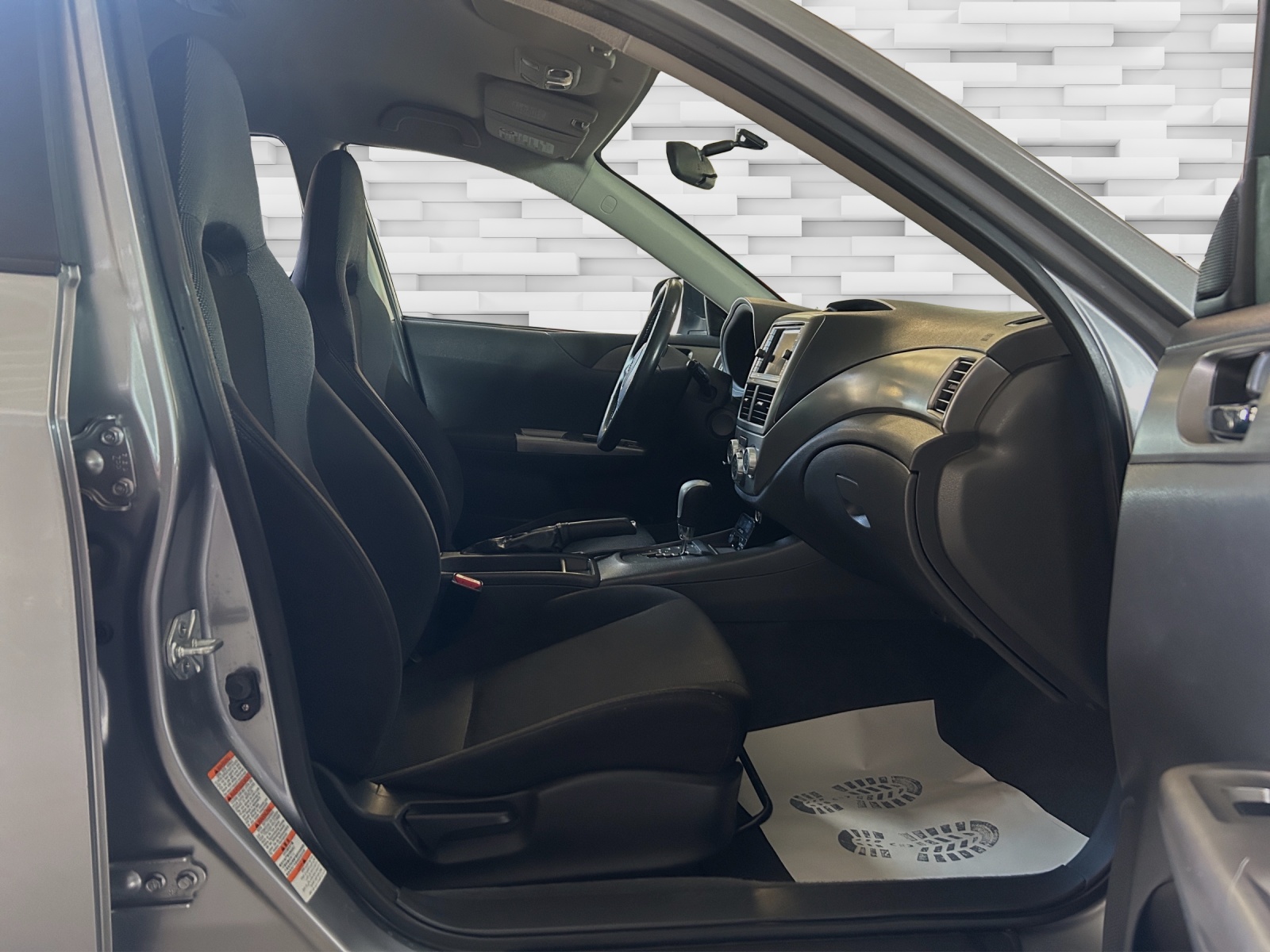SUBARU Impreza 2.0R Comfort S Automatic-image-12