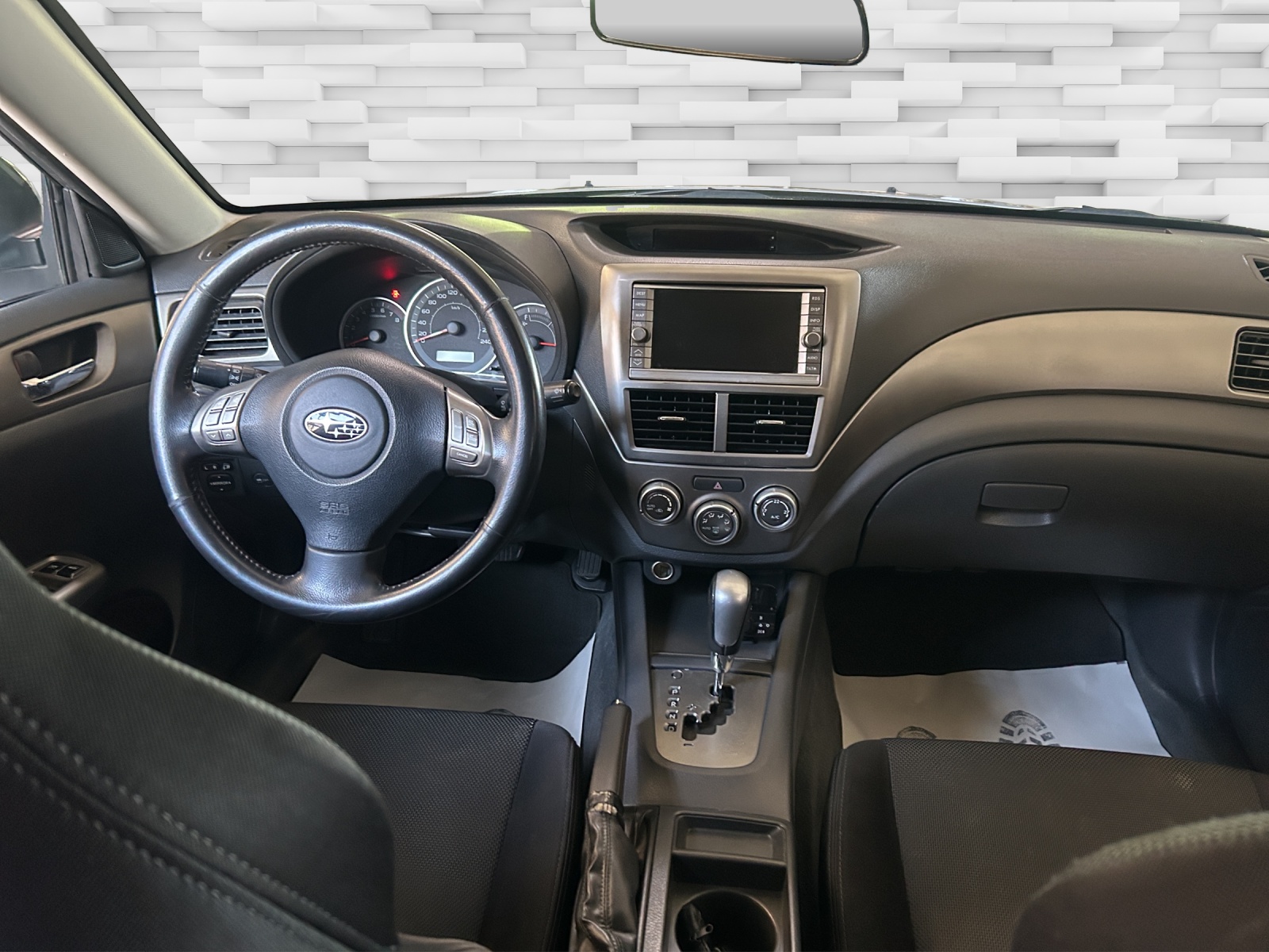 SUBARU Impreza 2.0R Comfort S Automatic-image-9