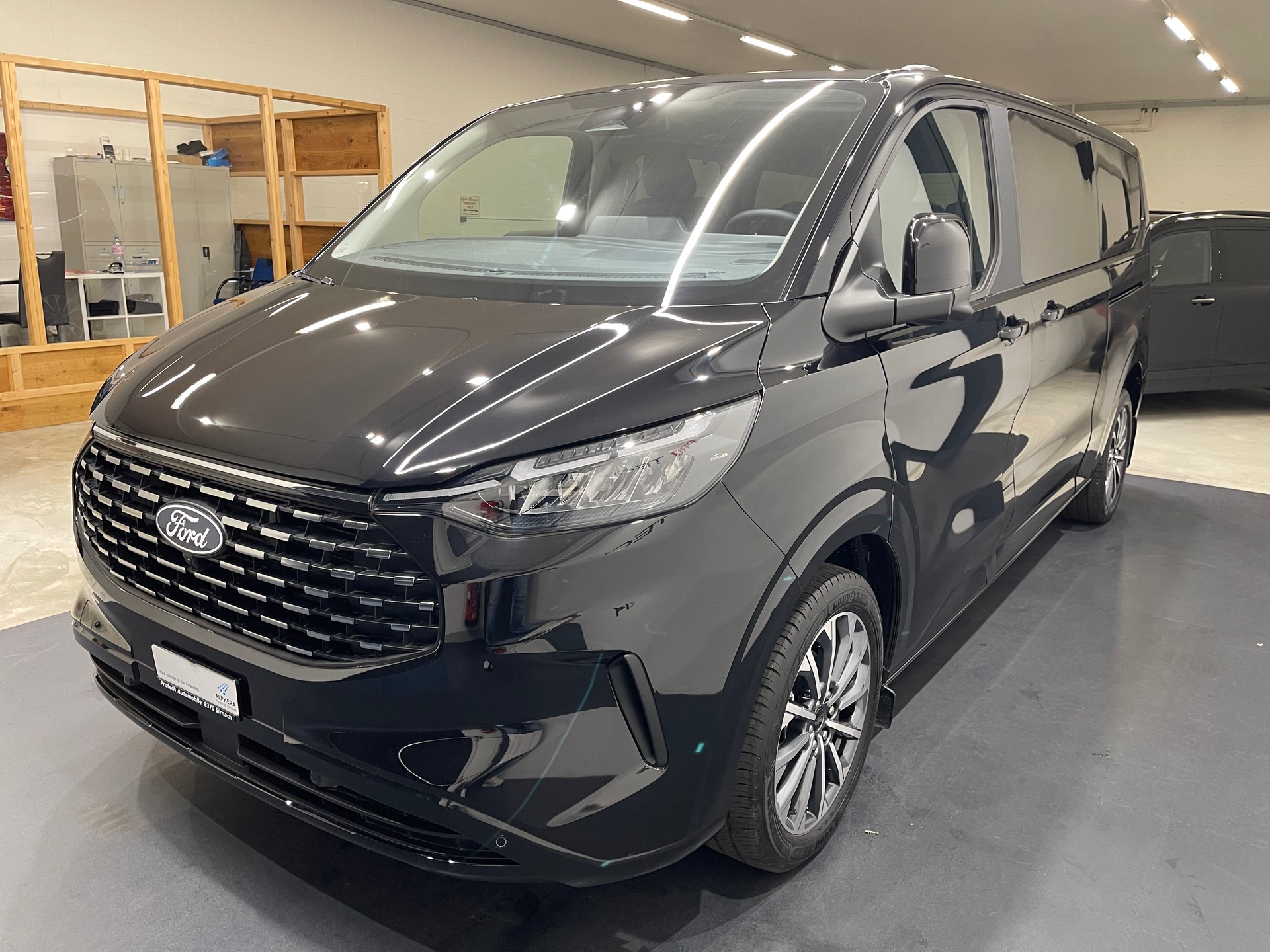 FORD Tourneo Bus 320 L2H1 TitaniumX Automat *5 JAHRE-200000KM GARANTIE*-showroom-element-3