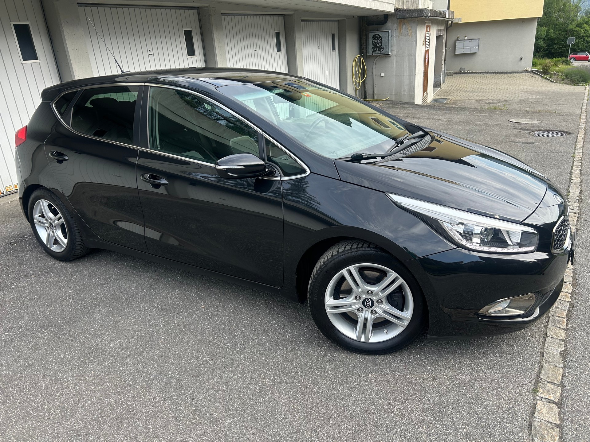 KIA 1.6 GDi Swiss Eco Ed.-image-0