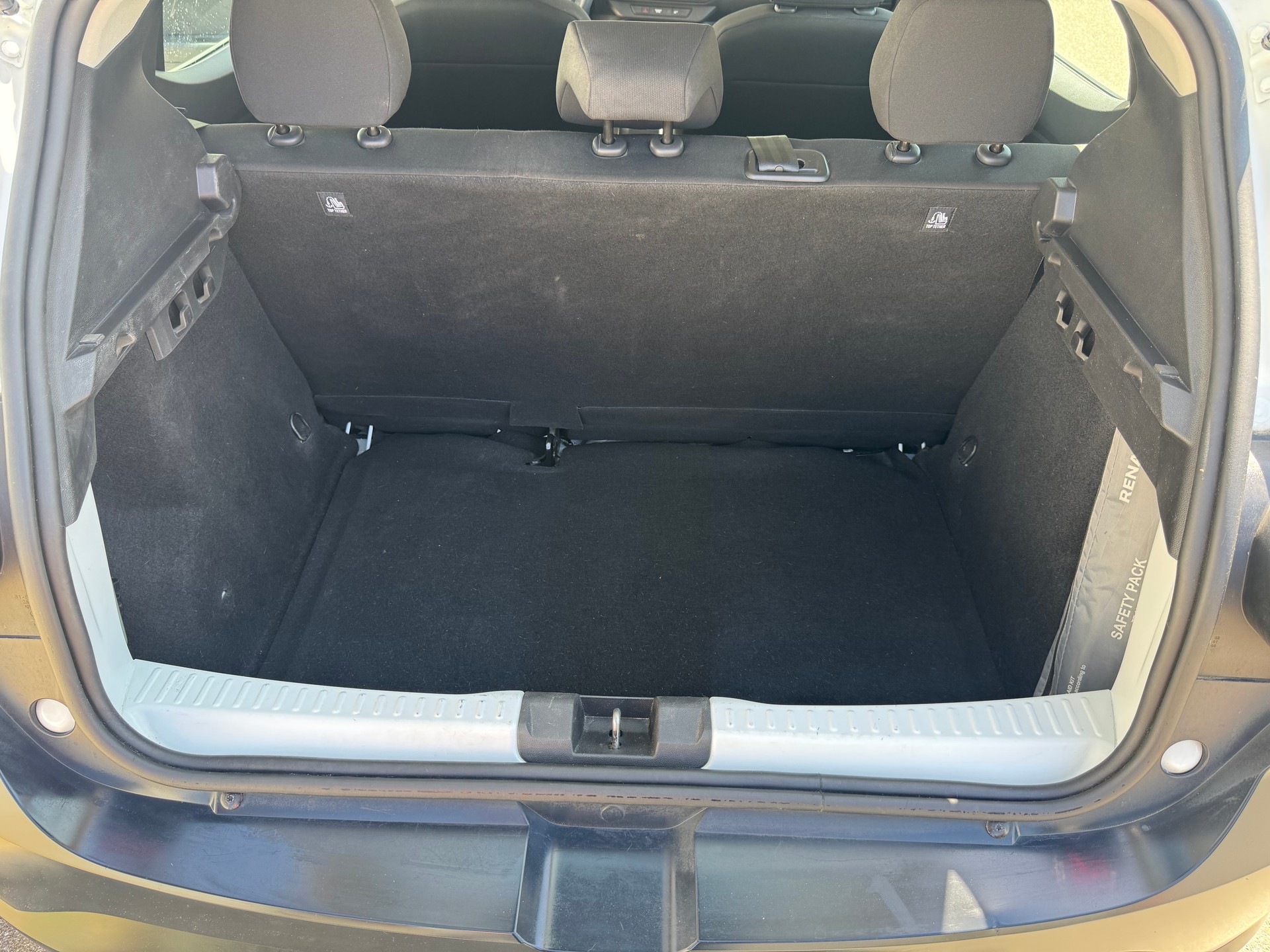 DACIA Sandero SCe 65 Essential-image-11
