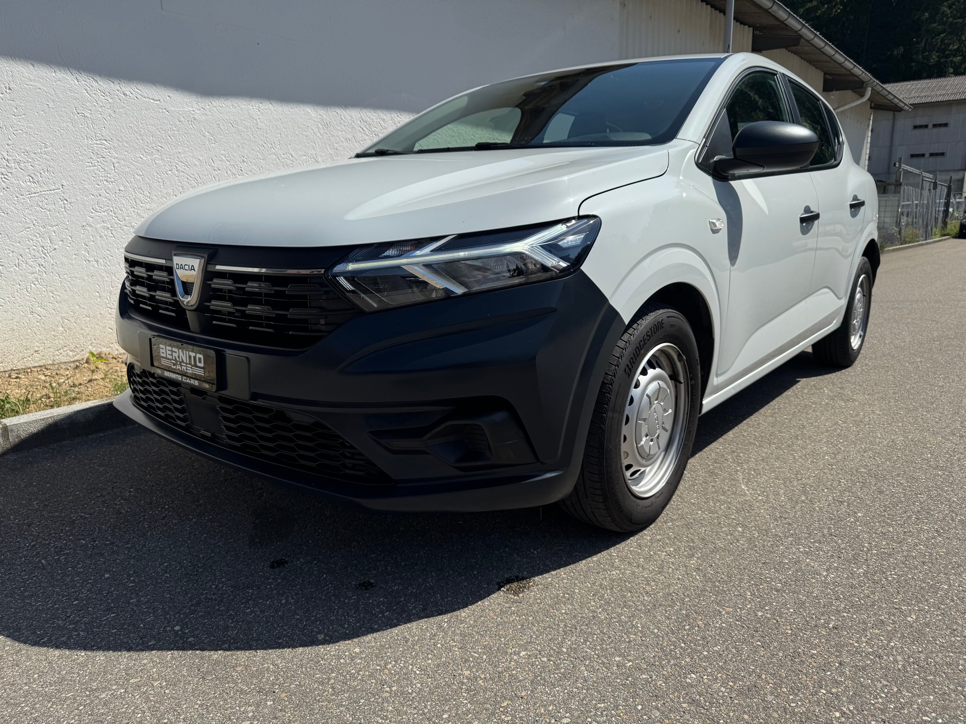 DACIA Sandero SCe 65 Essential-image-0