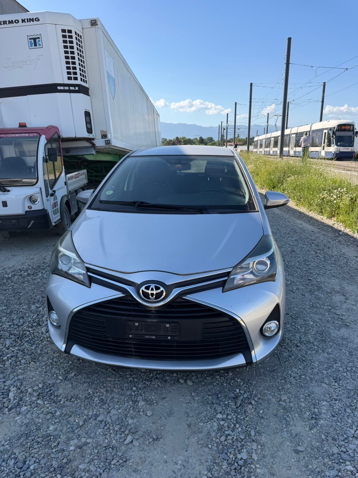 TOYOTA Yaris 1.33 Swiss Trend Multidrive S-image-5