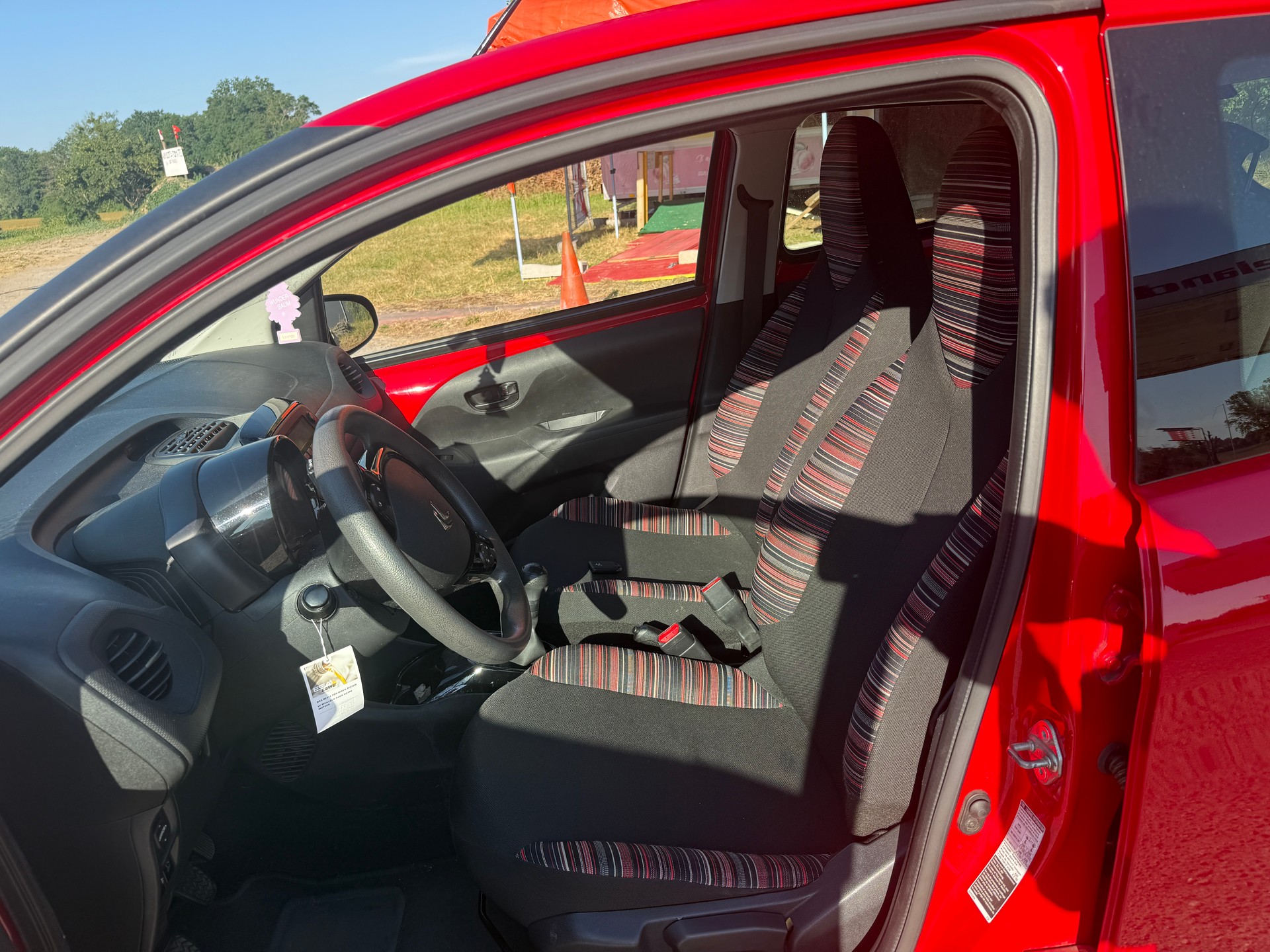 CITROEN C1 1.0 VTi Feel Stop&Start-image-10