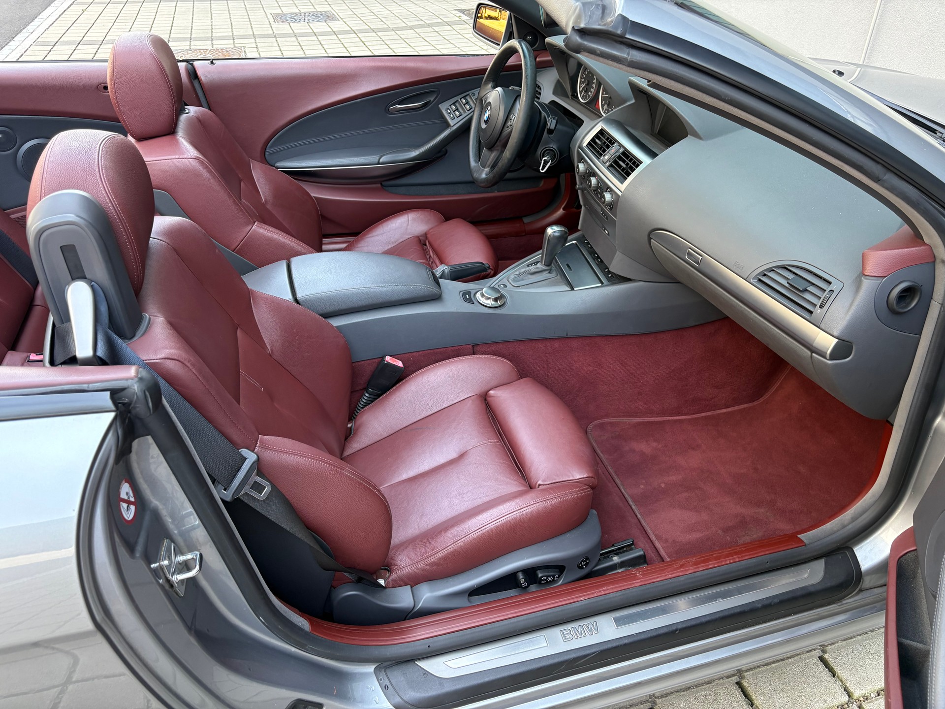 BMW 645i-image-14