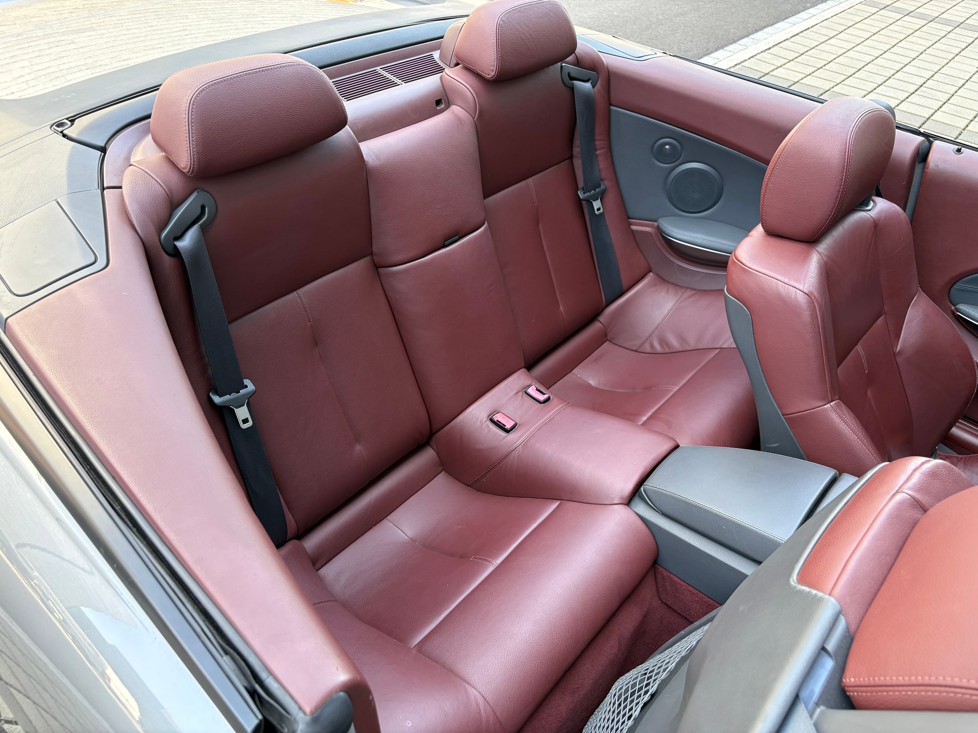 BMW 645i-image-15