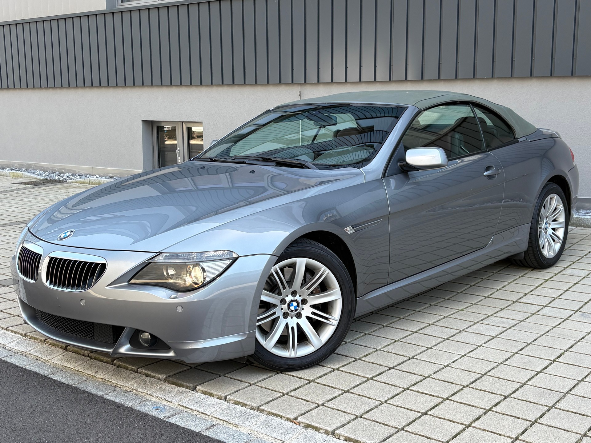 BMW 645i-image-7