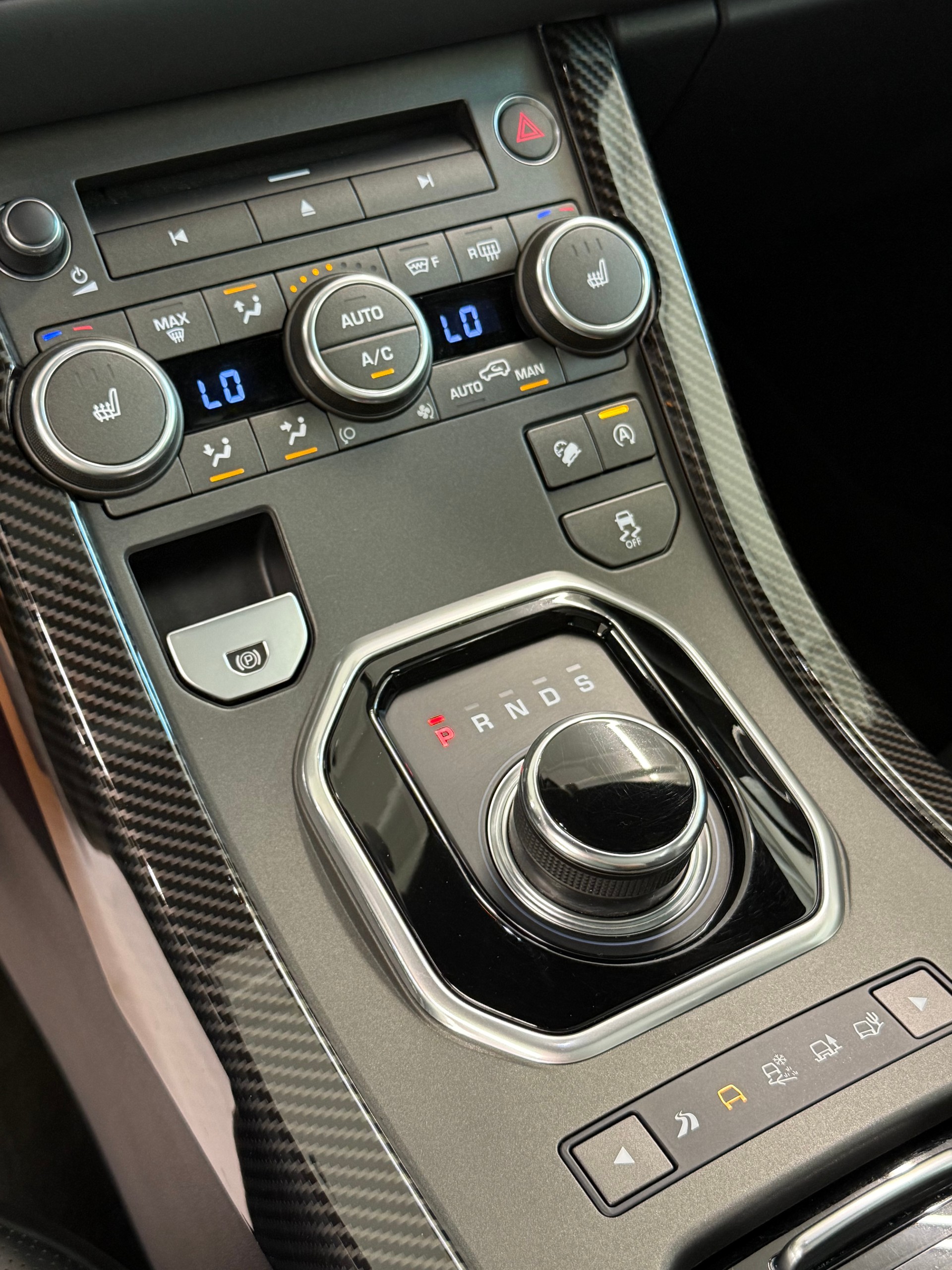 LAND ROVER Range Rover Evoque 2.0 RR-Sport-image-22
