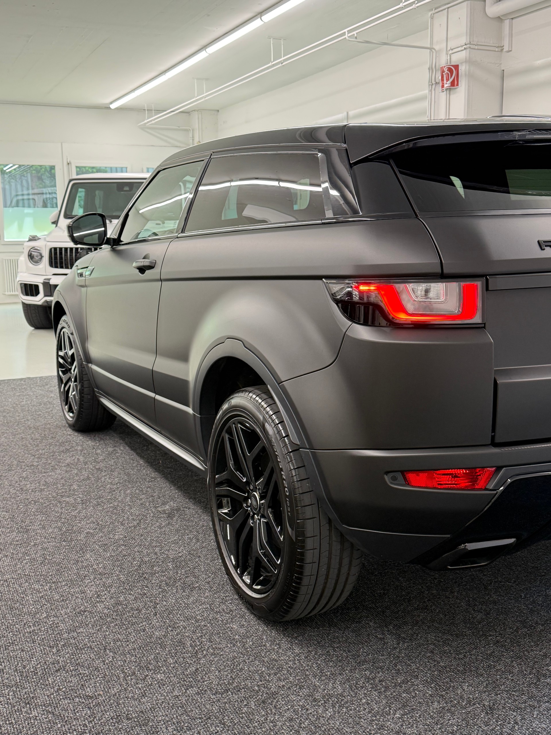 LAND ROVER Range Rover Evoque 2.0 RR-Sport-image-13