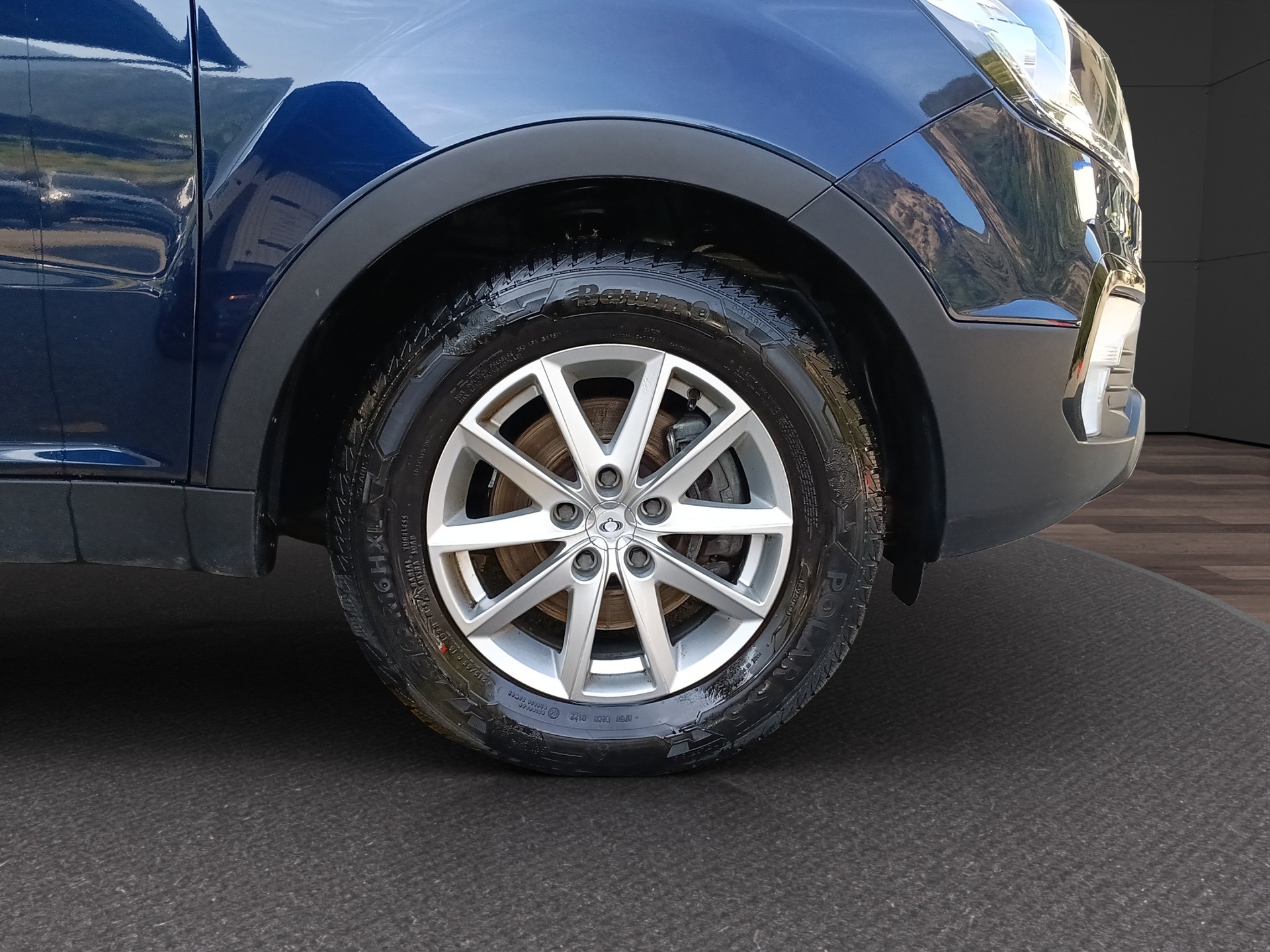 KGM-SsangYong Korando 2.2 e-XDi Sapphire 4WD Automatic-image-21