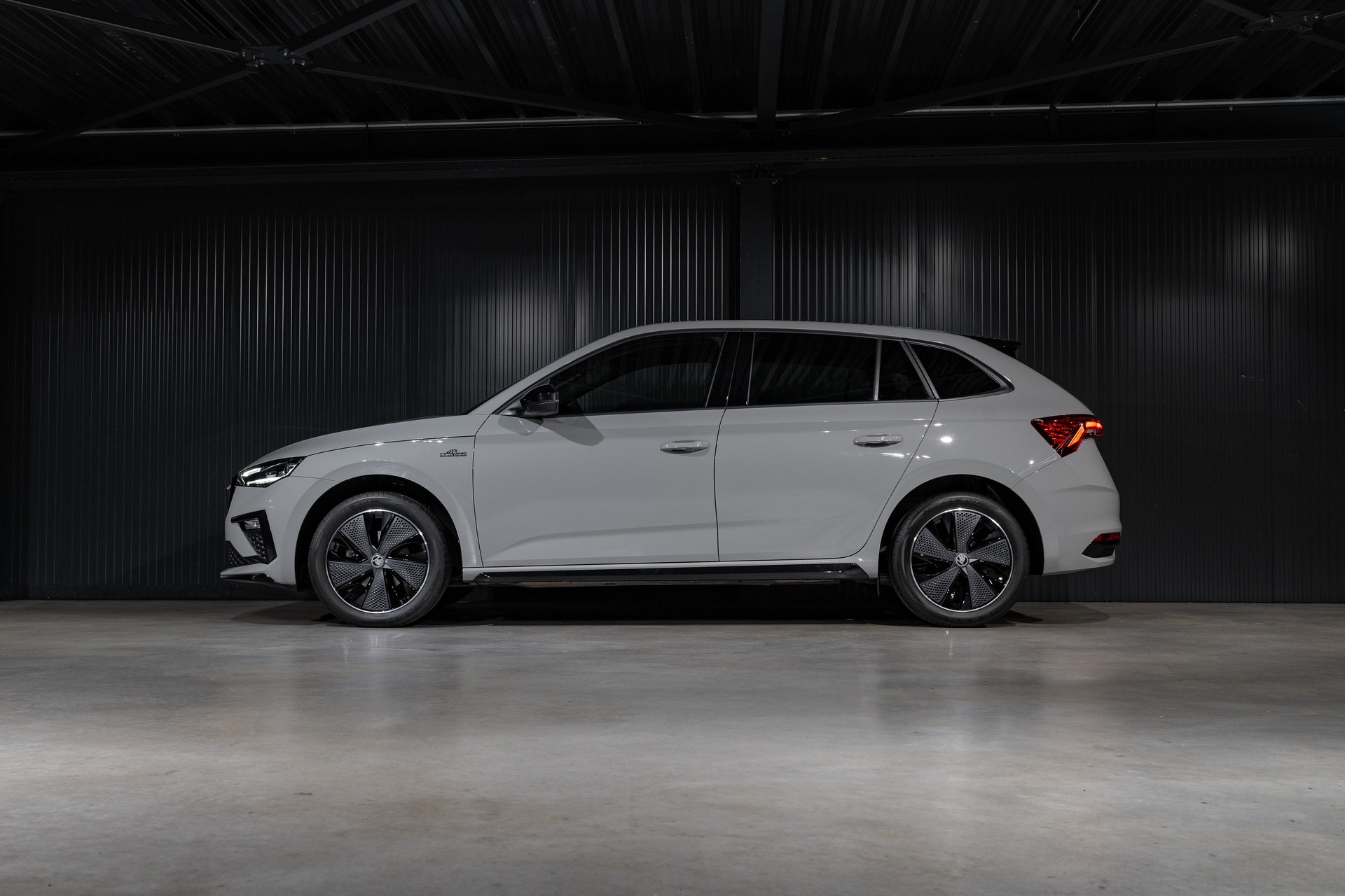 SKODA Scala 1.0 TSI Monte Carlo DSG-image-2