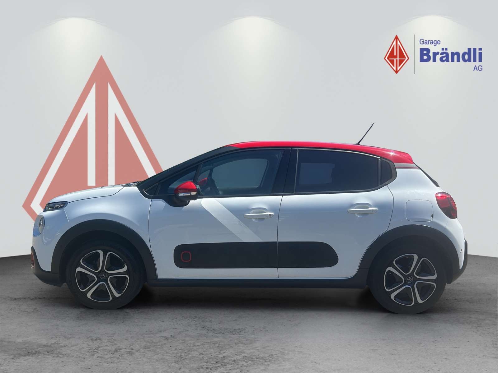 CITROEN C3 1.2 PureTech Shine-image-2