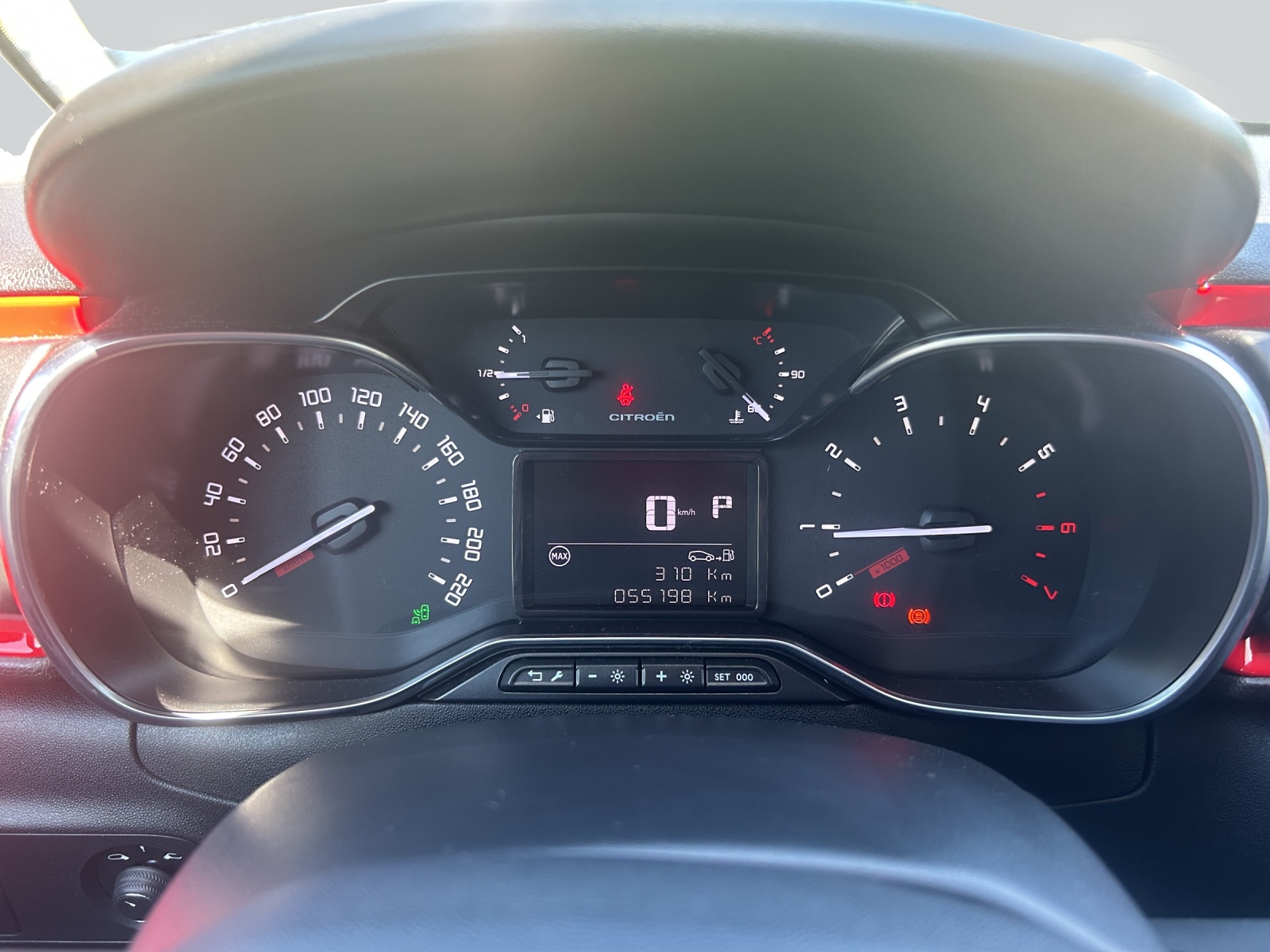 CITROEN C3 1.2 PureTech Shine-image-14